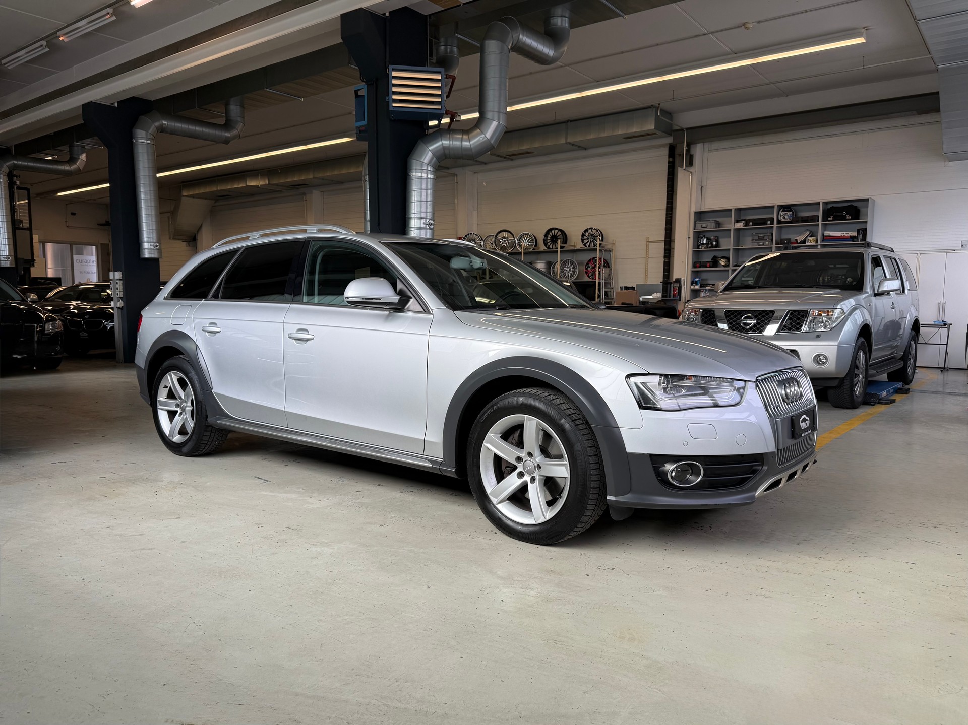 AUDI A4 allroad 3.0 TDI quattro S-tronic-image-1