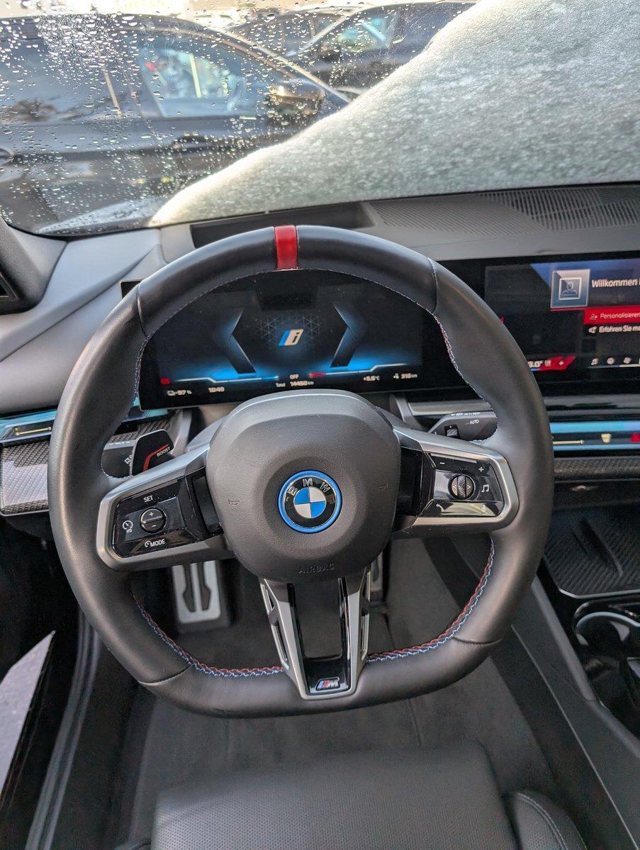 BMW i5 G60 M60 xDrive-image-15
