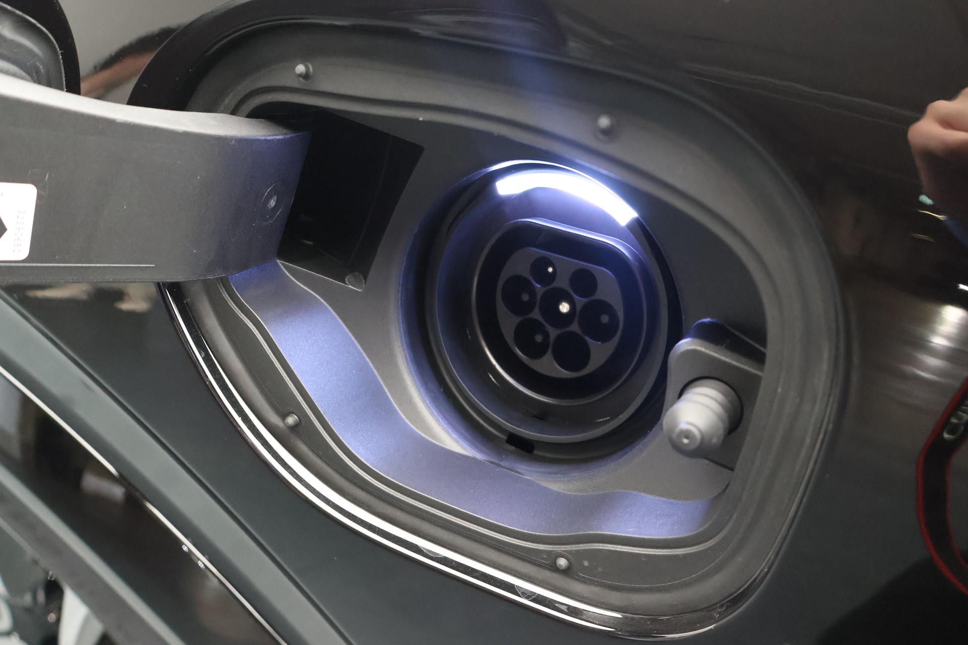 VOLVO XC90 2.0 T8 TE Black Edition eAWD-image-23