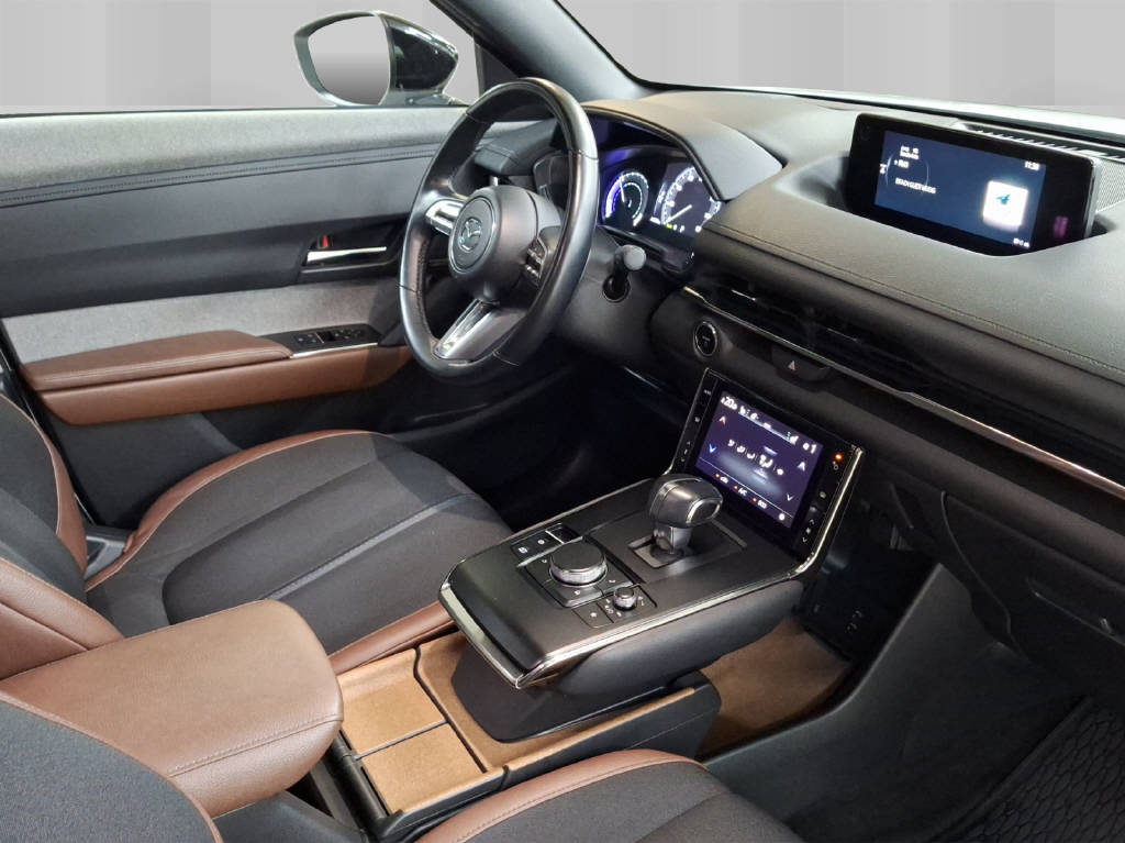 MAZDA MX-30 e-Skyactiv Revolution-image-4