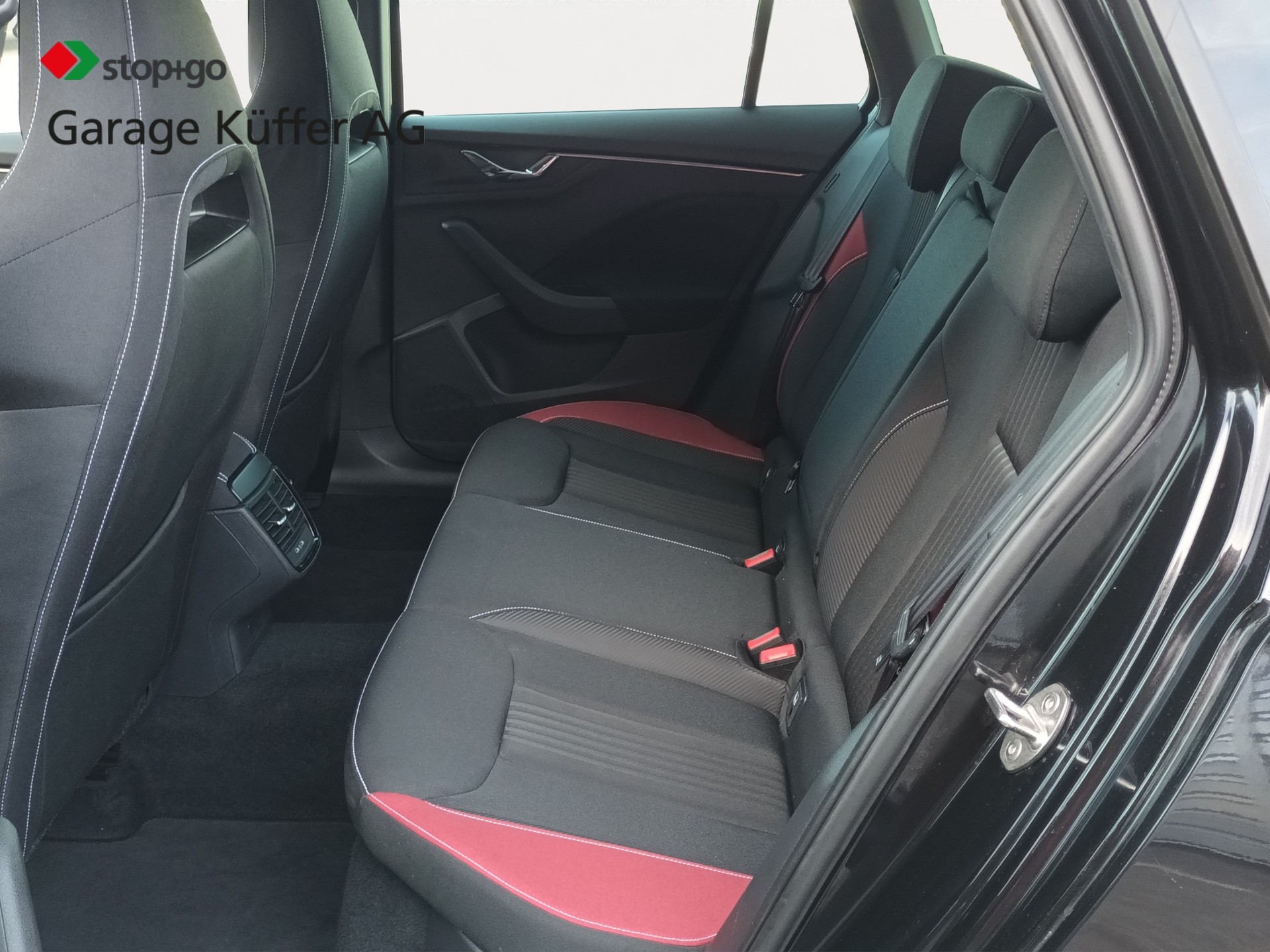 SKODA Kamiq 1.0 TSI Monte Carlo DSG-image-9