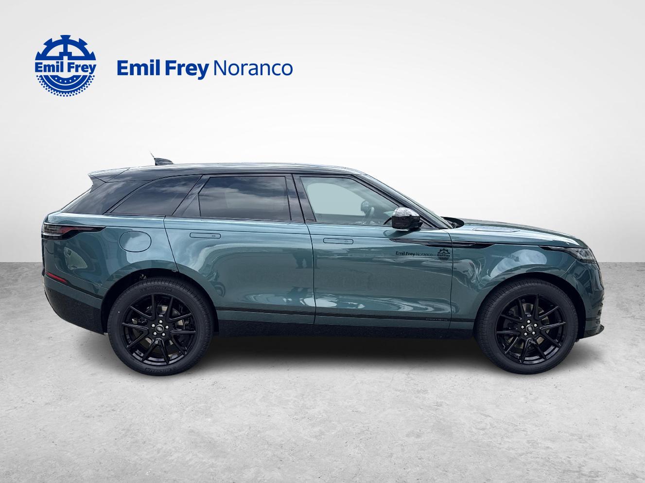 LAND ROVER Range Rover Velar 2.0 P400e Belgravia Edition-image-5