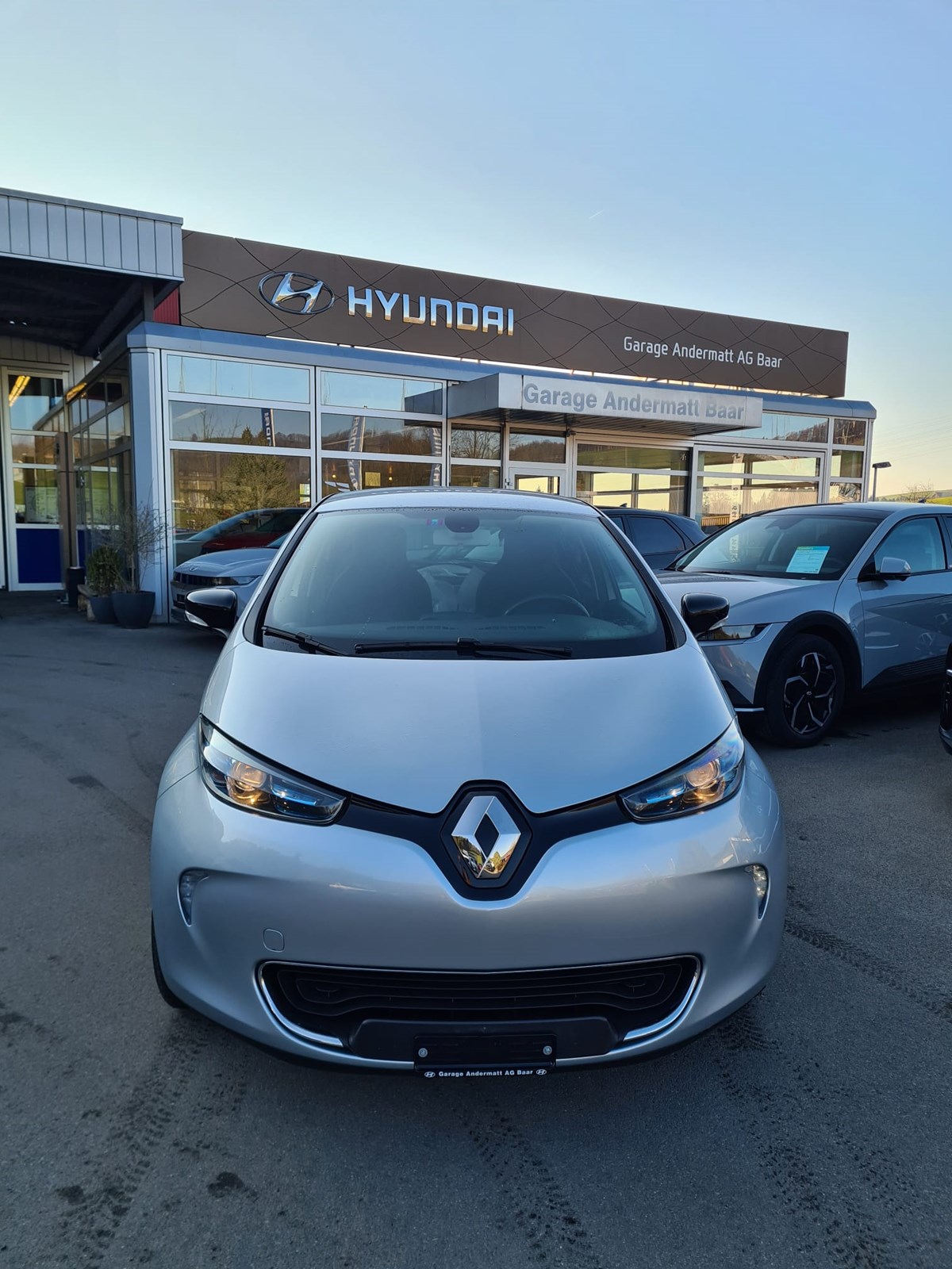 RENAULT Zoe Limited R110 (Batterie Miete)-showroom-element-1