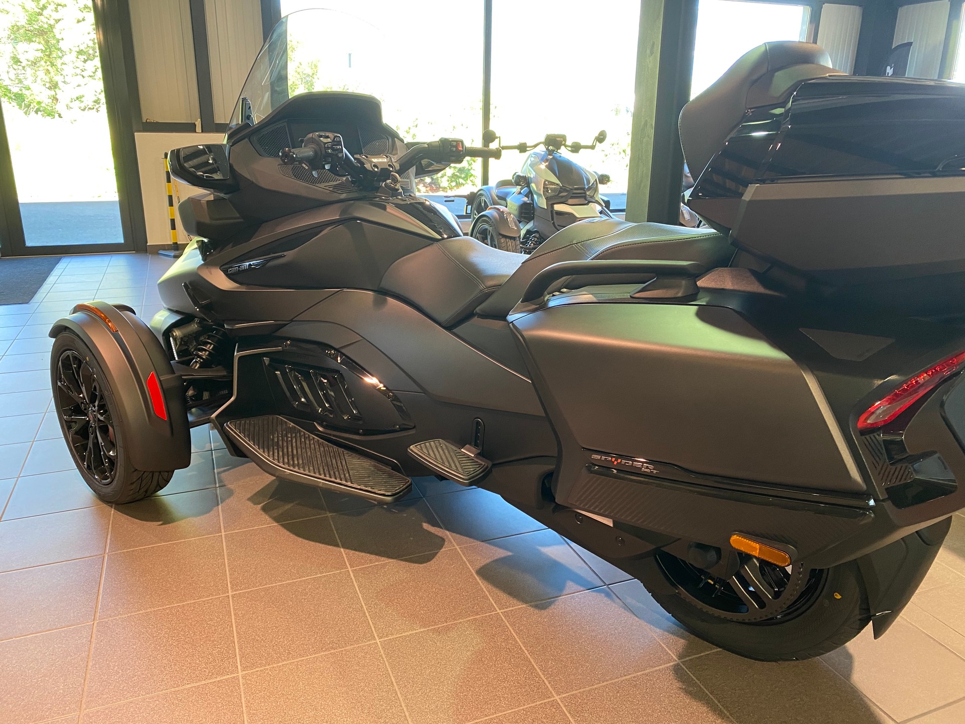 CAN-AM Spyder RT-LTD Dark Edition SE6-image-7
