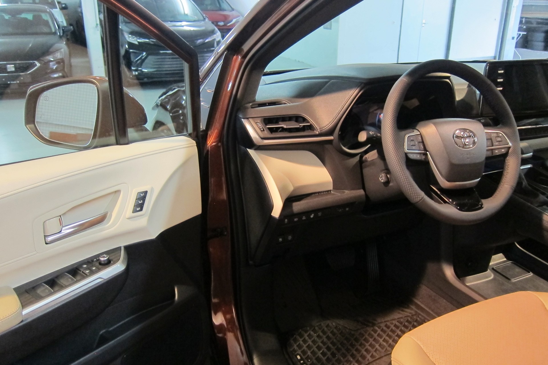 TOYOTA SIENNA HYBRID AWD LIMITED TECHNOLOGY-PAKET-image-10
