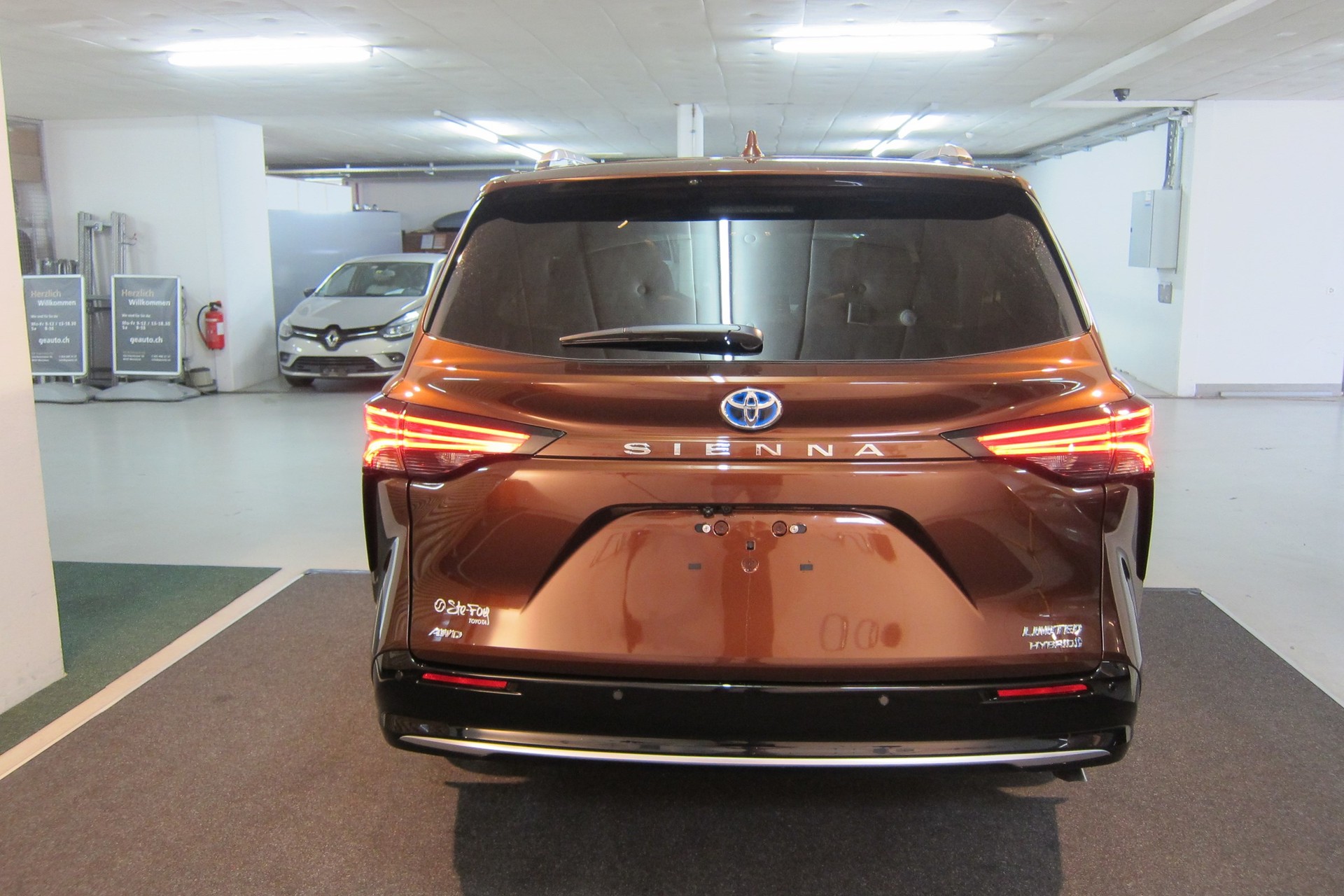 TOYOTA SIENNA HYBRID AWD LIMITED TECHNOLOGY-PAKET-image-4
