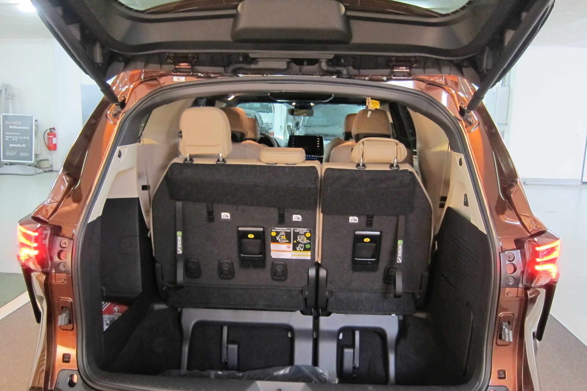 TOYOTA SIENNA HYBRID AWD LIMITED TECHNOLOGY-PAKET-image-14