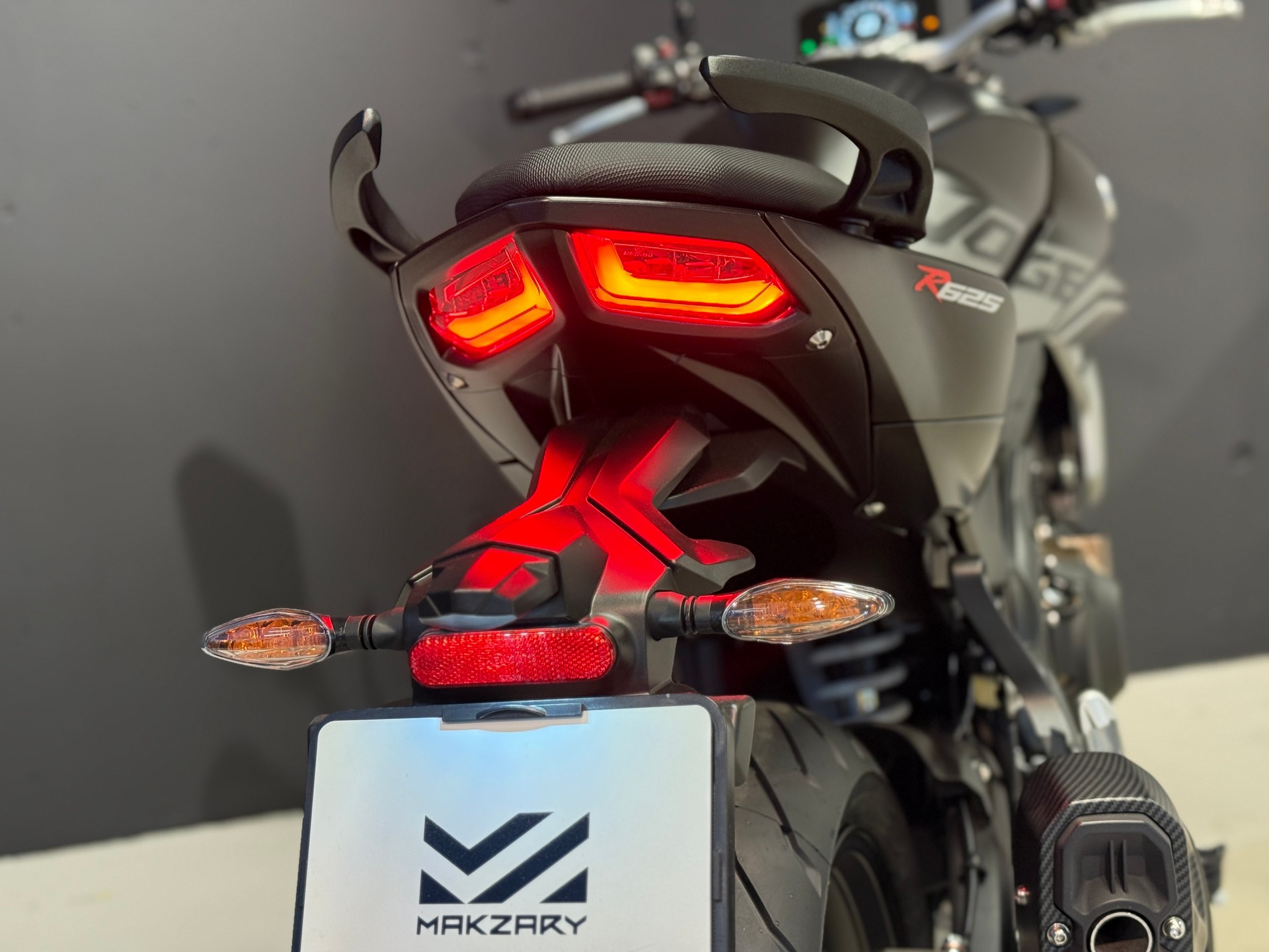 VOGE 625 R-image-12