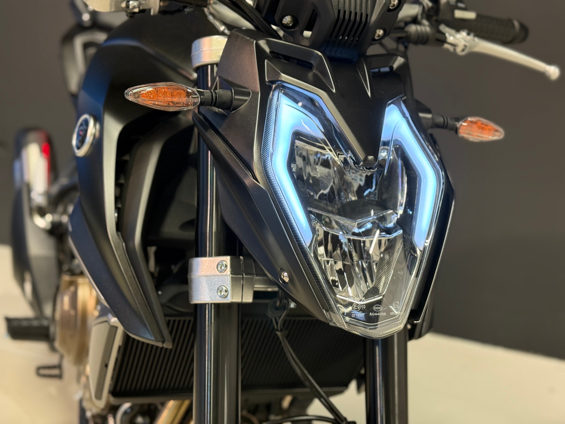 VOGE 625 R-image-5