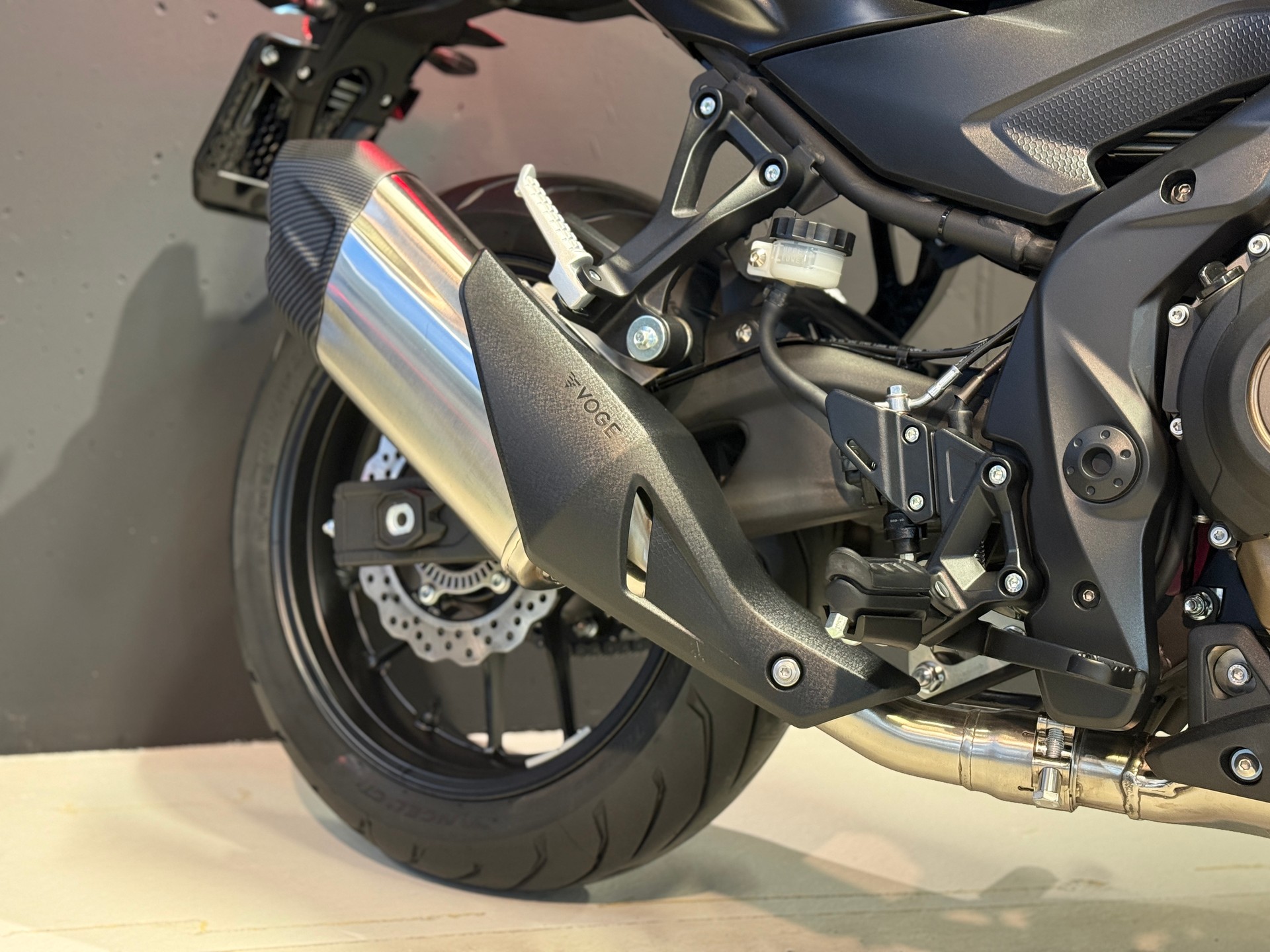 VOGE 625 R-image-9