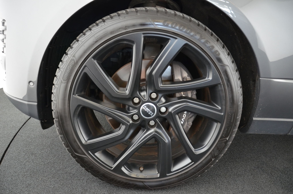 LAND ROVER Range Rover 4.4 SDV8 Vogue *Facelift*-image-9