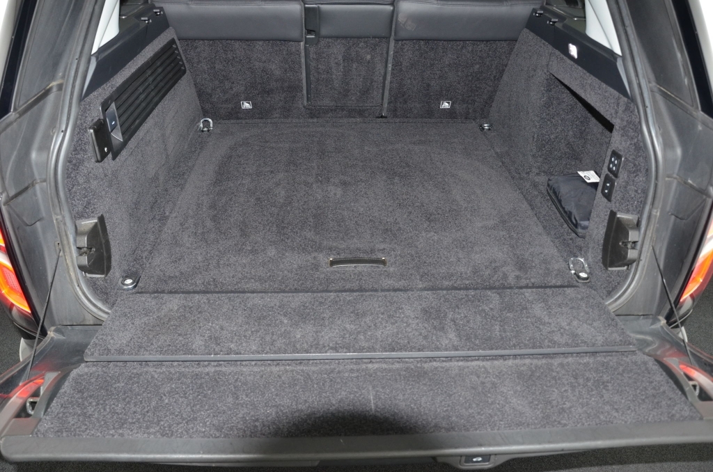 LAND ROVER Range Rover 4.4 SDV8 Vogue *Facelift*-image-30