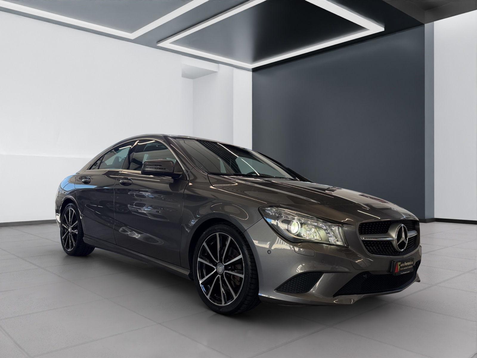 MERCEDES-BENZ CLA 220 CDI Urban 7G-DCT-image-6