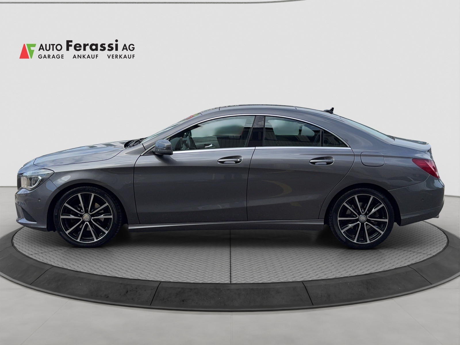 MERCEDES-BENZ CLA 220 CDI Urban 7G-DCT-showroom-element-1