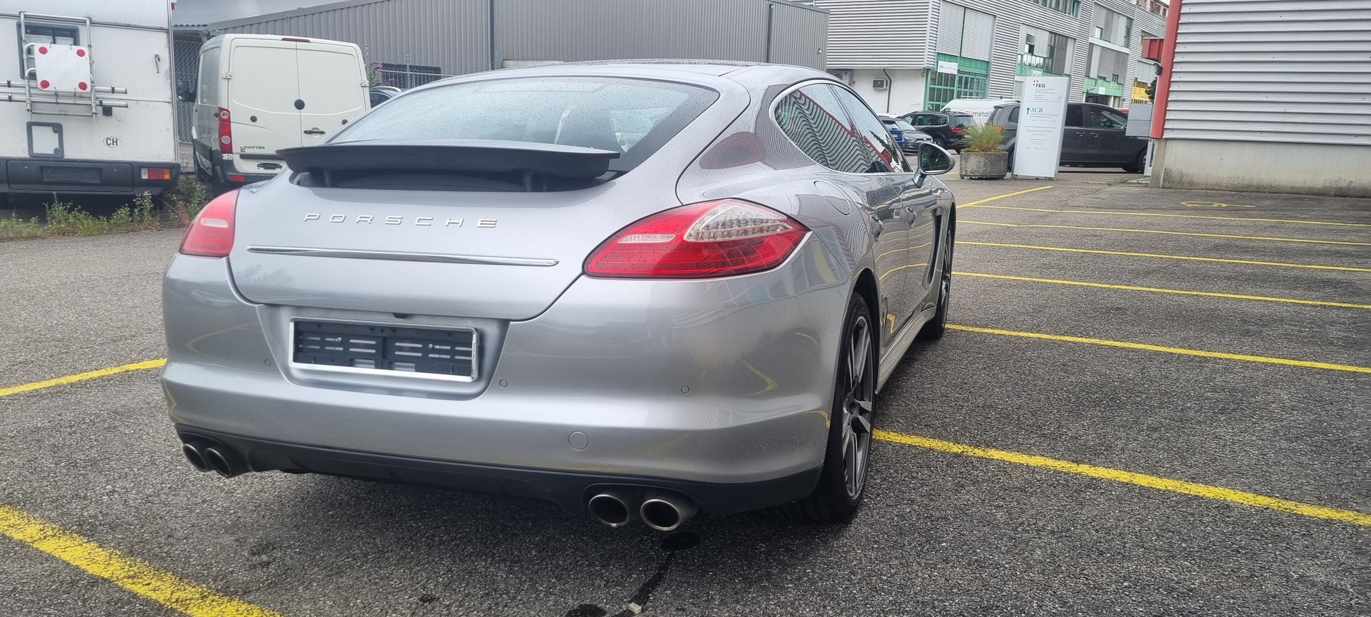PORSCHE Panamera 4S 4.8 PDK-image-3