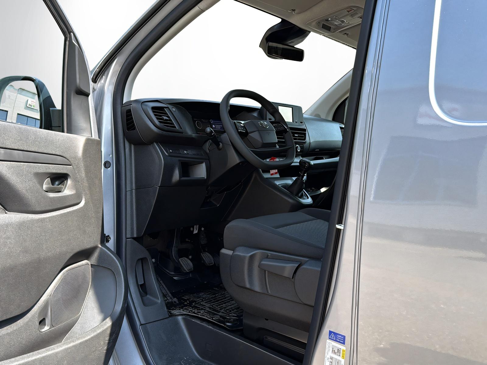 TOYOTA PROACE Van L1 1.5 D Active-image-8