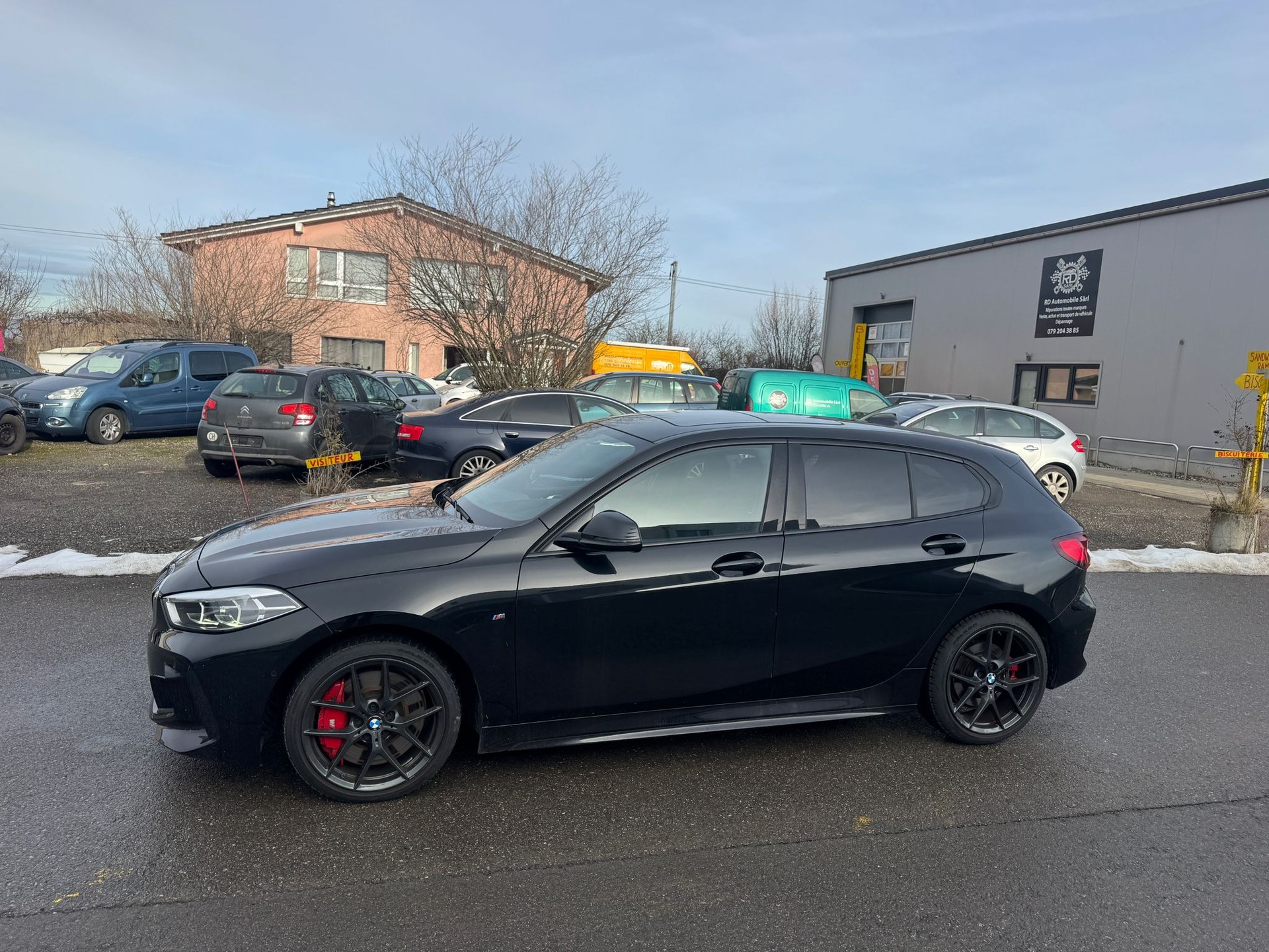 BMW 128ti M Sport Pro Steptronic-showroom-element-2