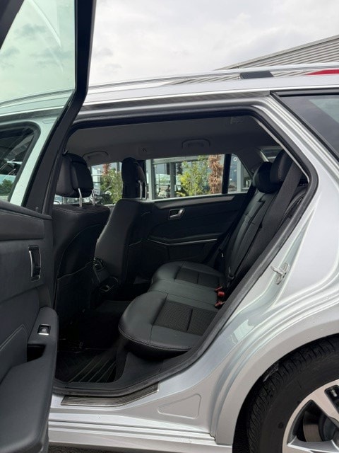 MERCEDES-BENZ E 220 BlueTEC 4Matic 7G-Tronic-image-8