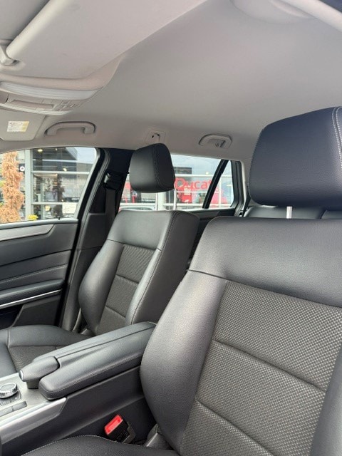 MERCEDES-BENZ E 220 BlueTEC 4Matic 7G-Tronic-image-12