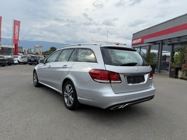 MERCEDES-BENZ E 220 BlueTEC 4Matic 7G-Tronic-image-3