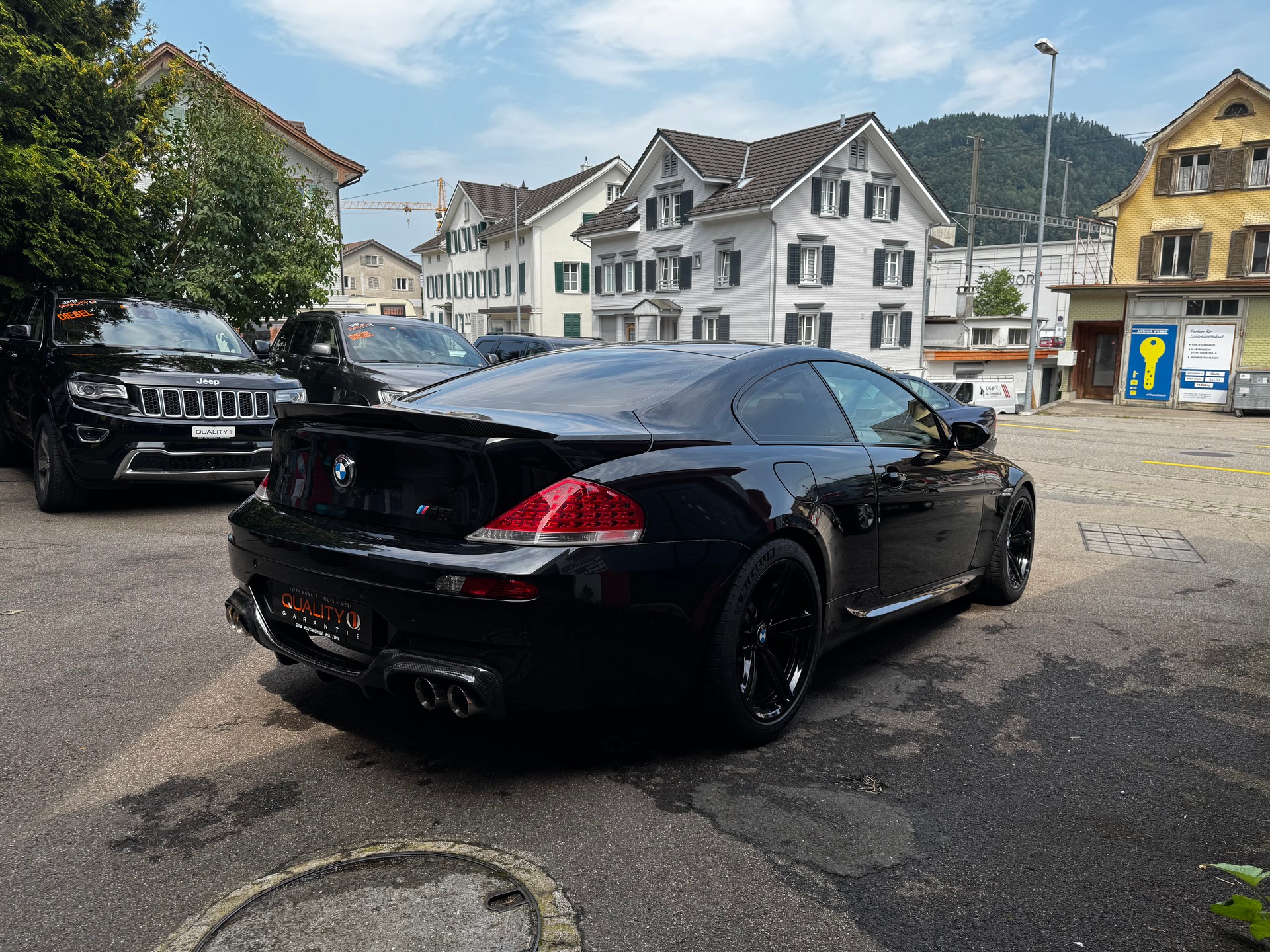 BMW M6-image-2