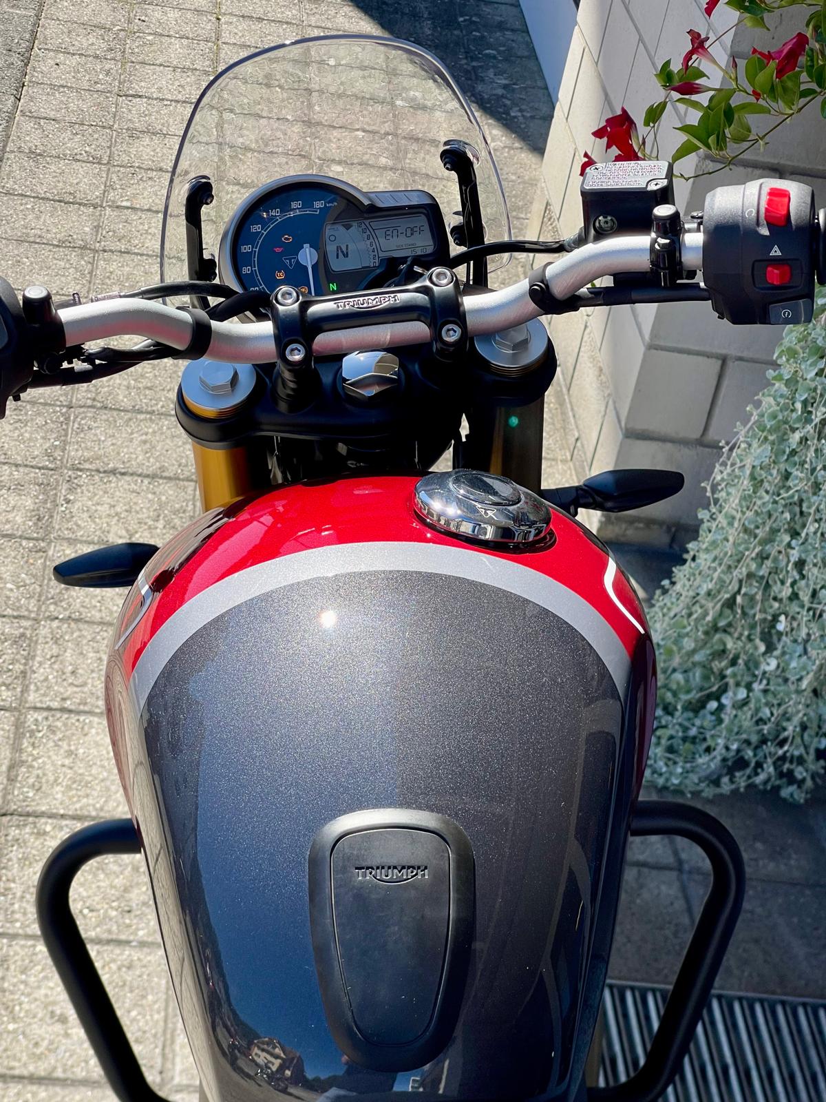 TRIUMPH Speed 400-image-3
