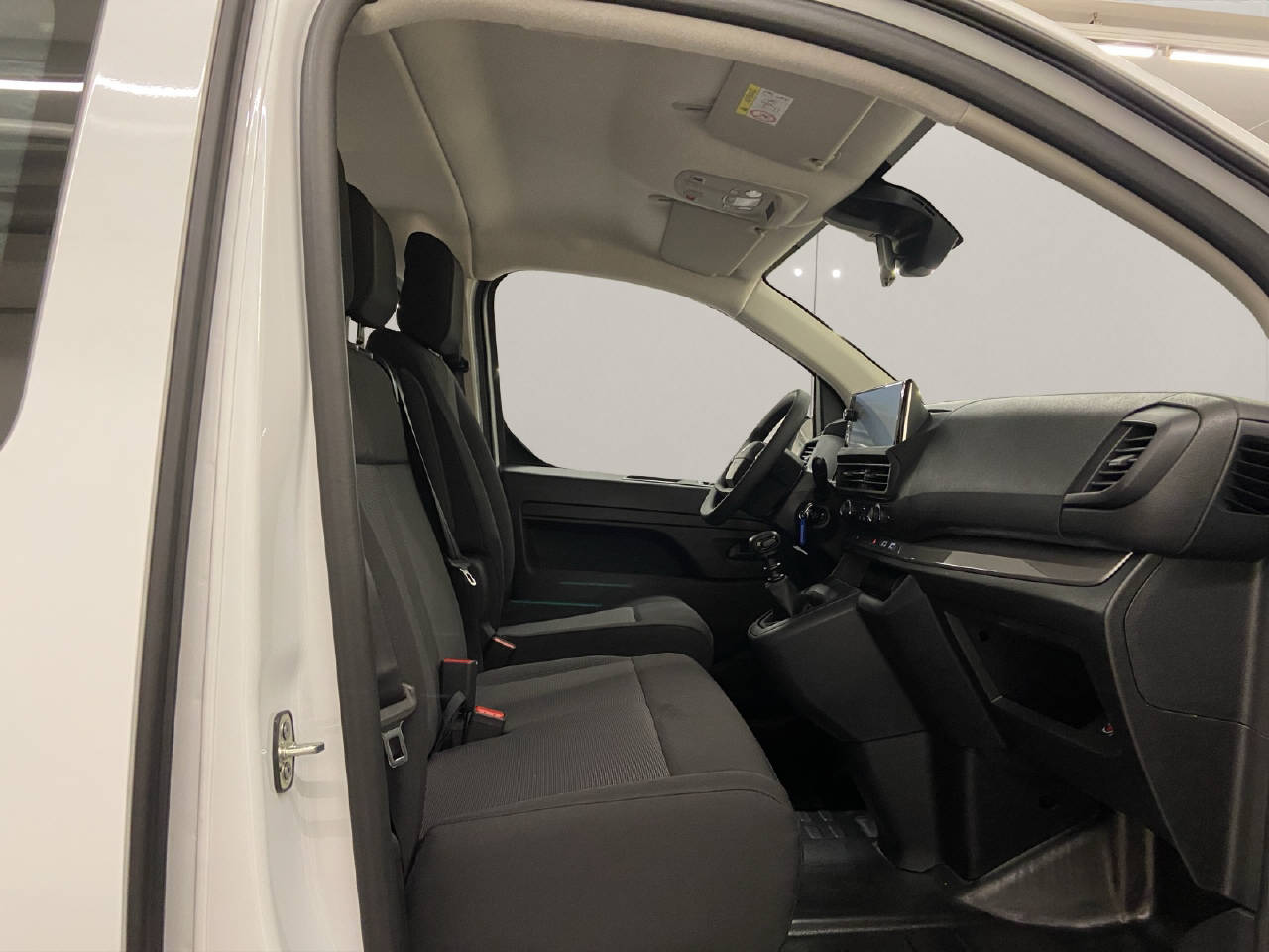 PEUGEOT Expert DKaw. Standard vert.va.-image-11