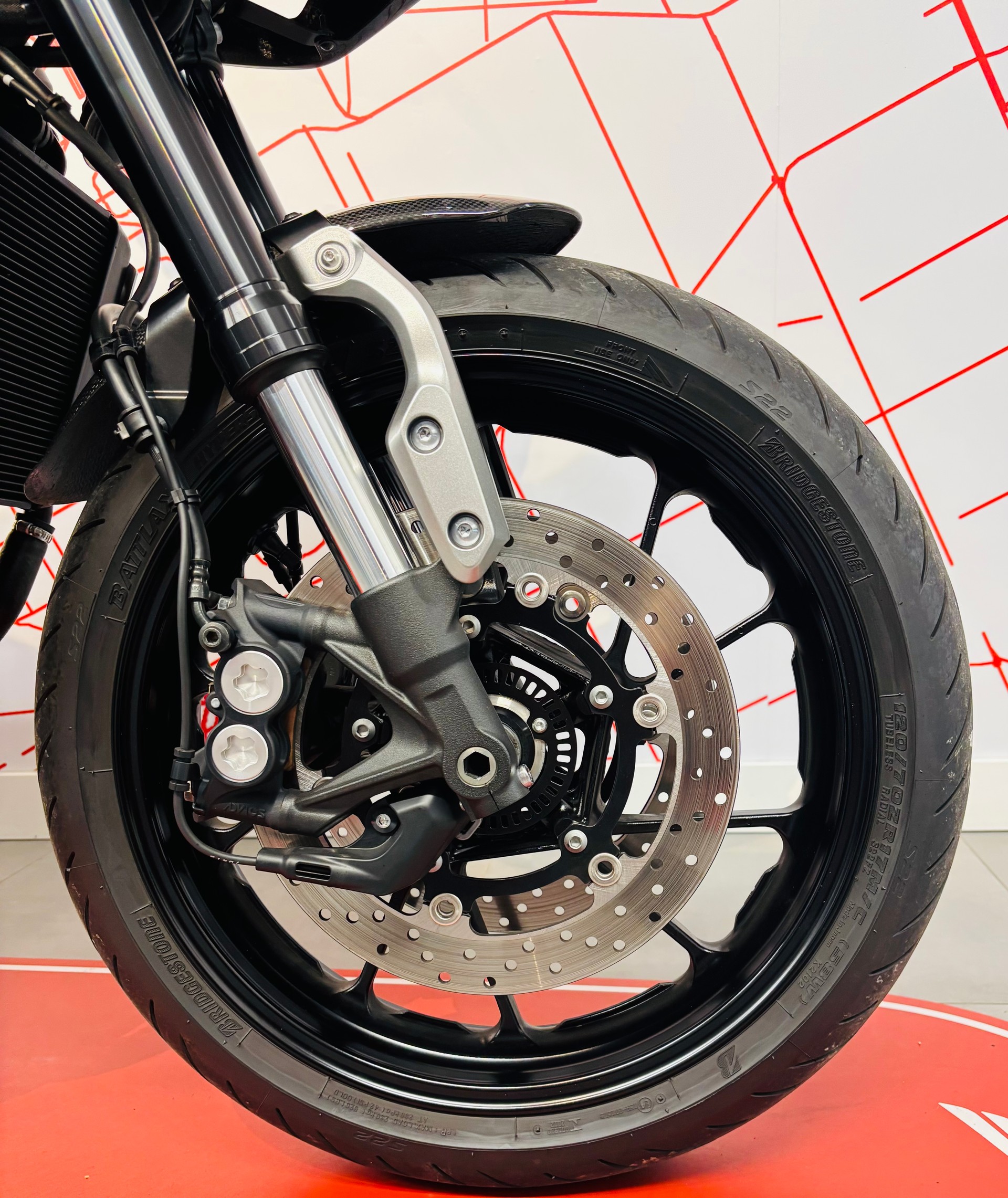 YAMAHA XSR 900 Abarth-image-11