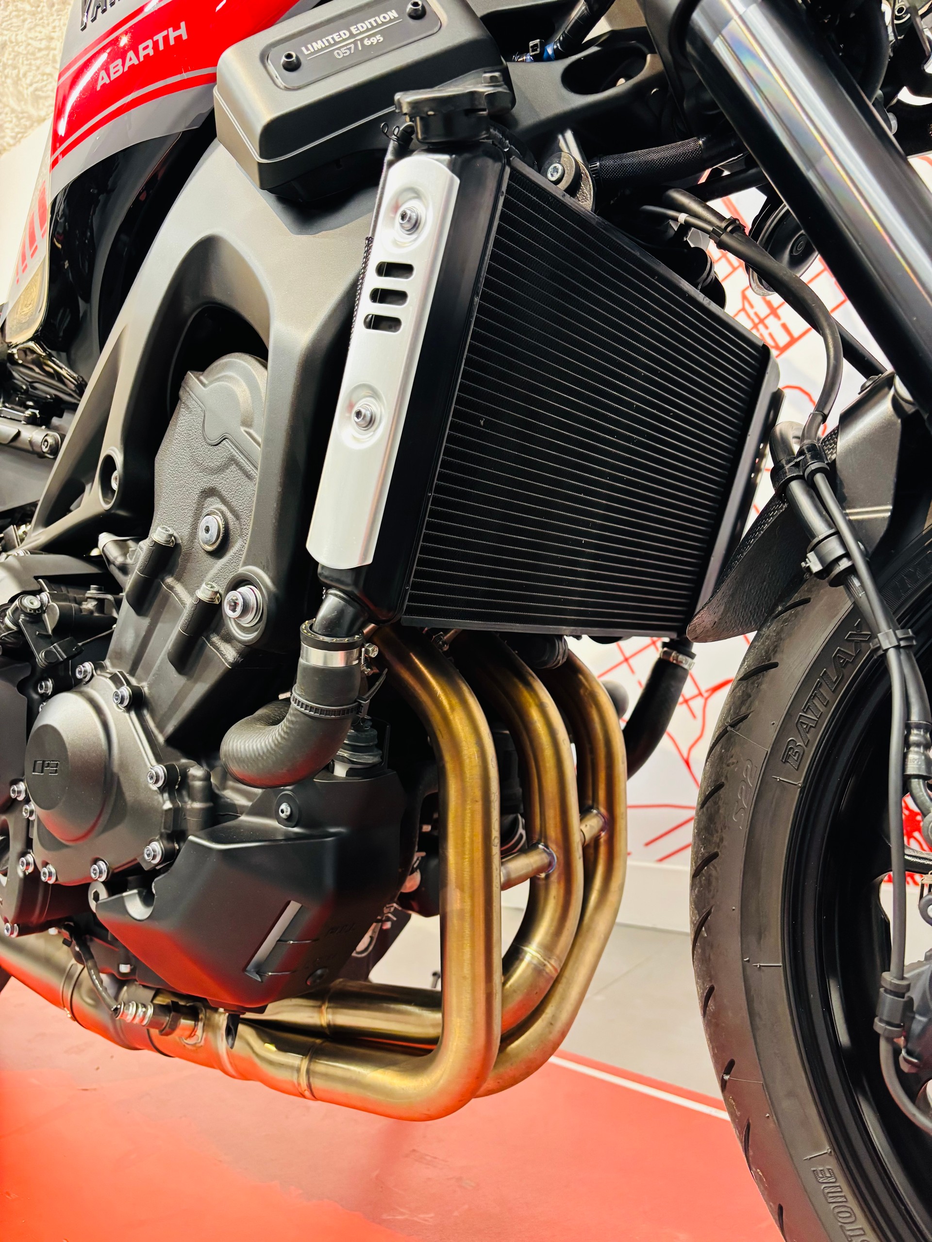 YAMAHA XSR 900 Abarth-image-12