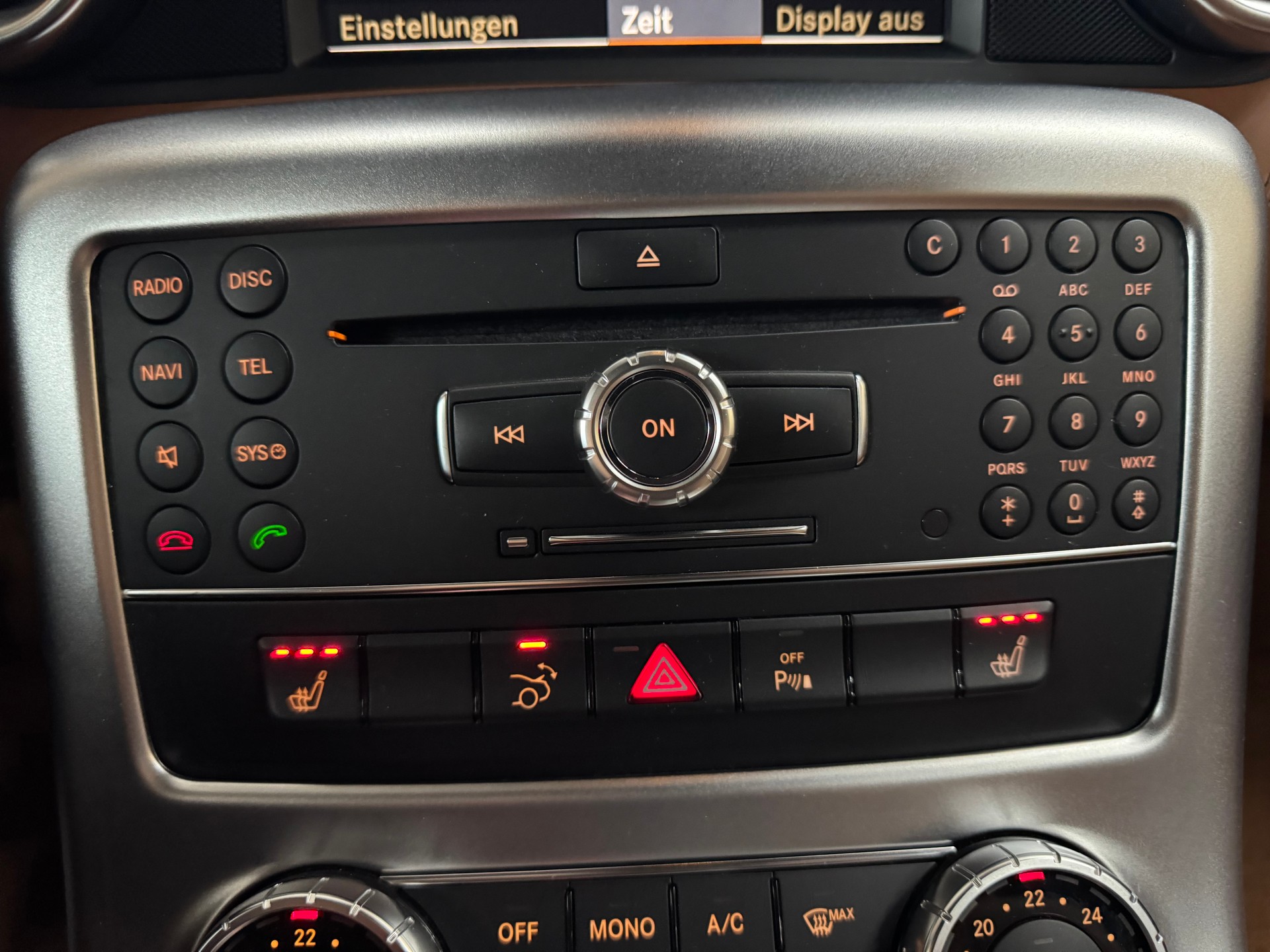 MERCEDES-BENZ SLS 63 AMG Speedshift-image-23