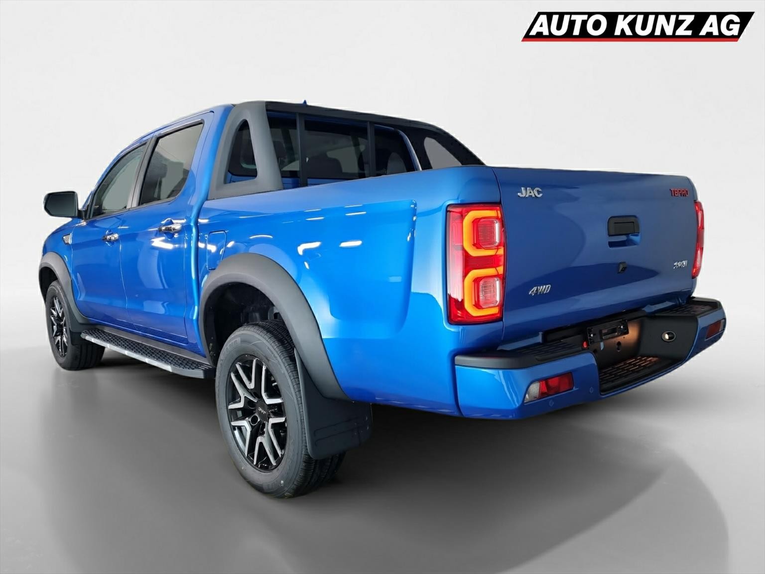 JAC T8 Pro Diesel 2.0Di AWD-showroom-element-1