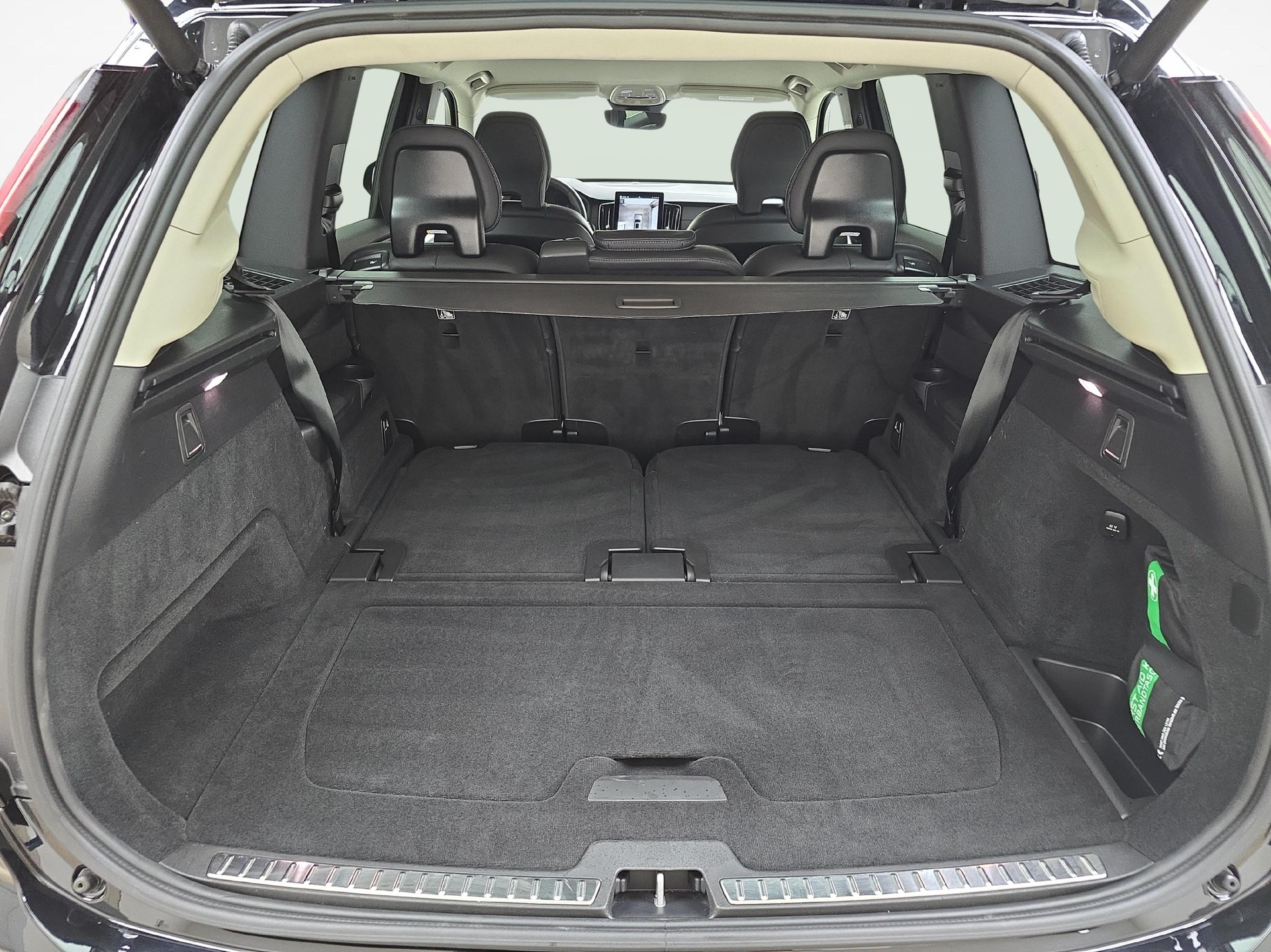 VOLVO XC90 2.0 B5 MH Plus Bright AWD / Jetzt mit attraktivem 1.9% Leasing!-image-11