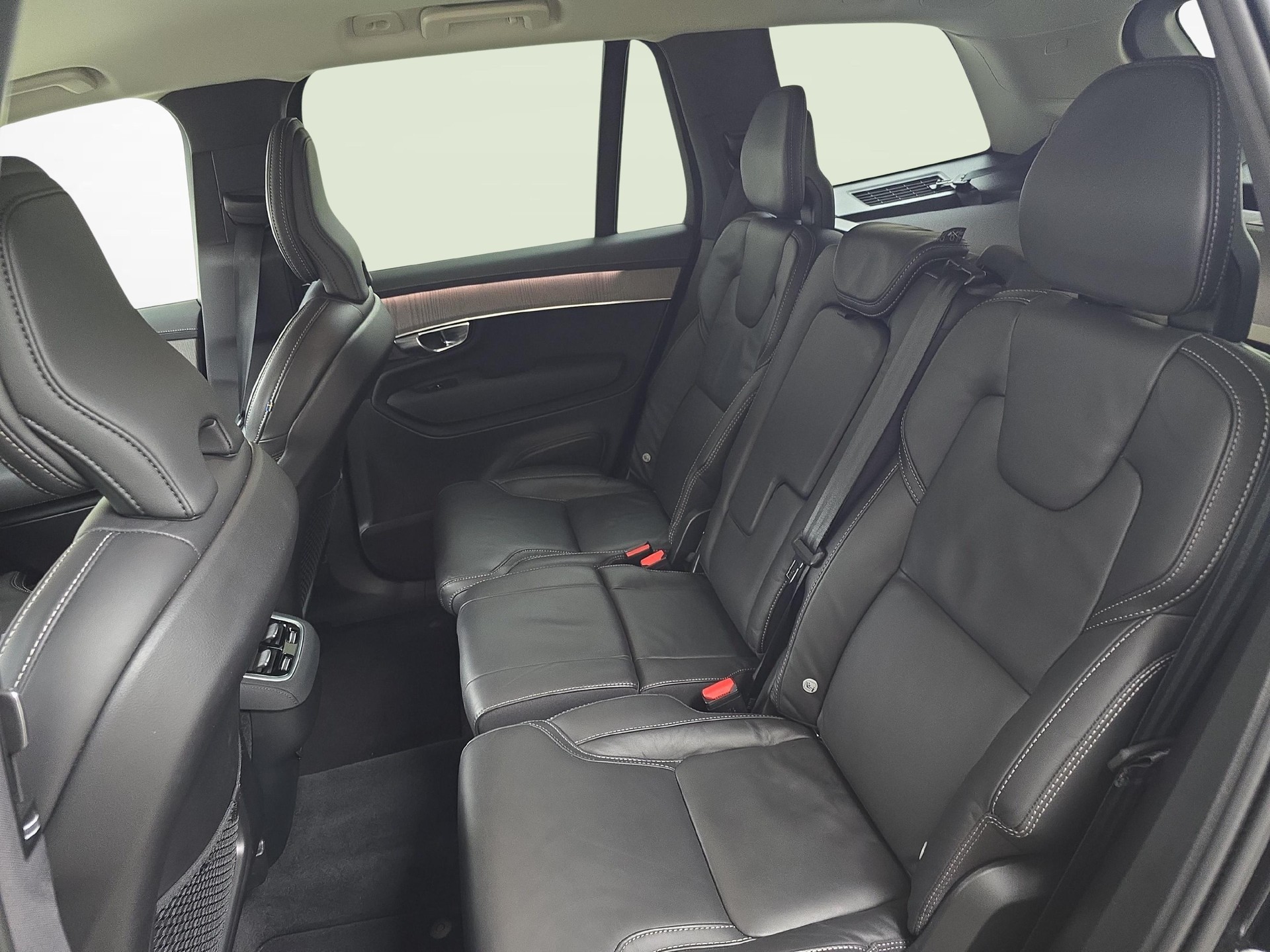 VOLVO XC90 2.0 B5 MH Plus Bright AWD / Jetzt mit attraktivem 1.9% Leasing!-image-10