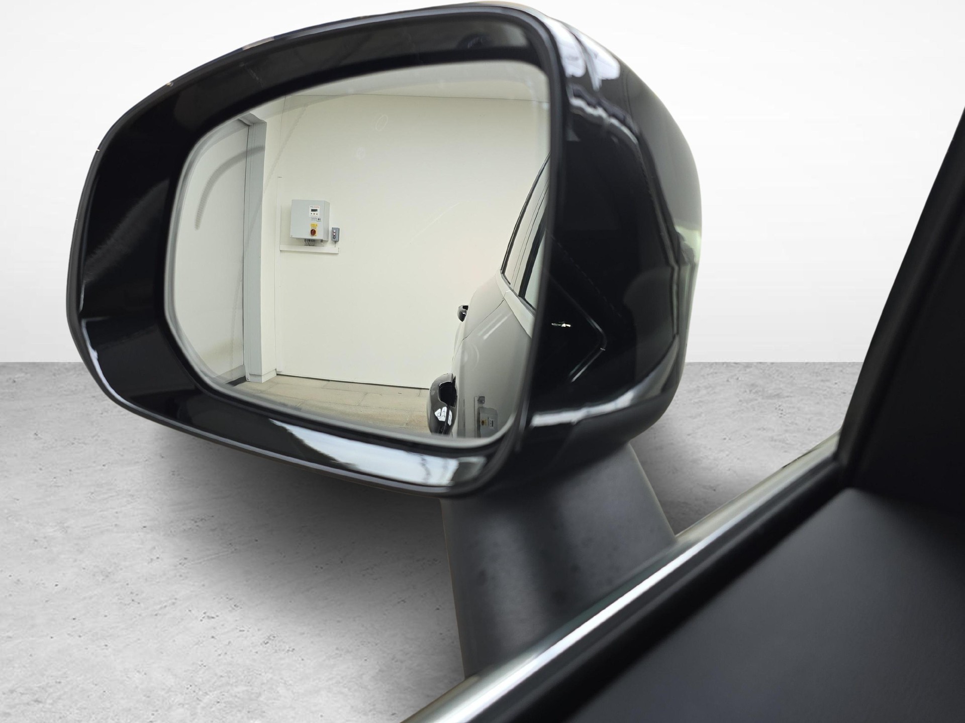 VOLVO XC90 2.0 B5 MH Plus Bright AWD / Jetzt mit attraktivem 1.9% Leasing!-image-17
