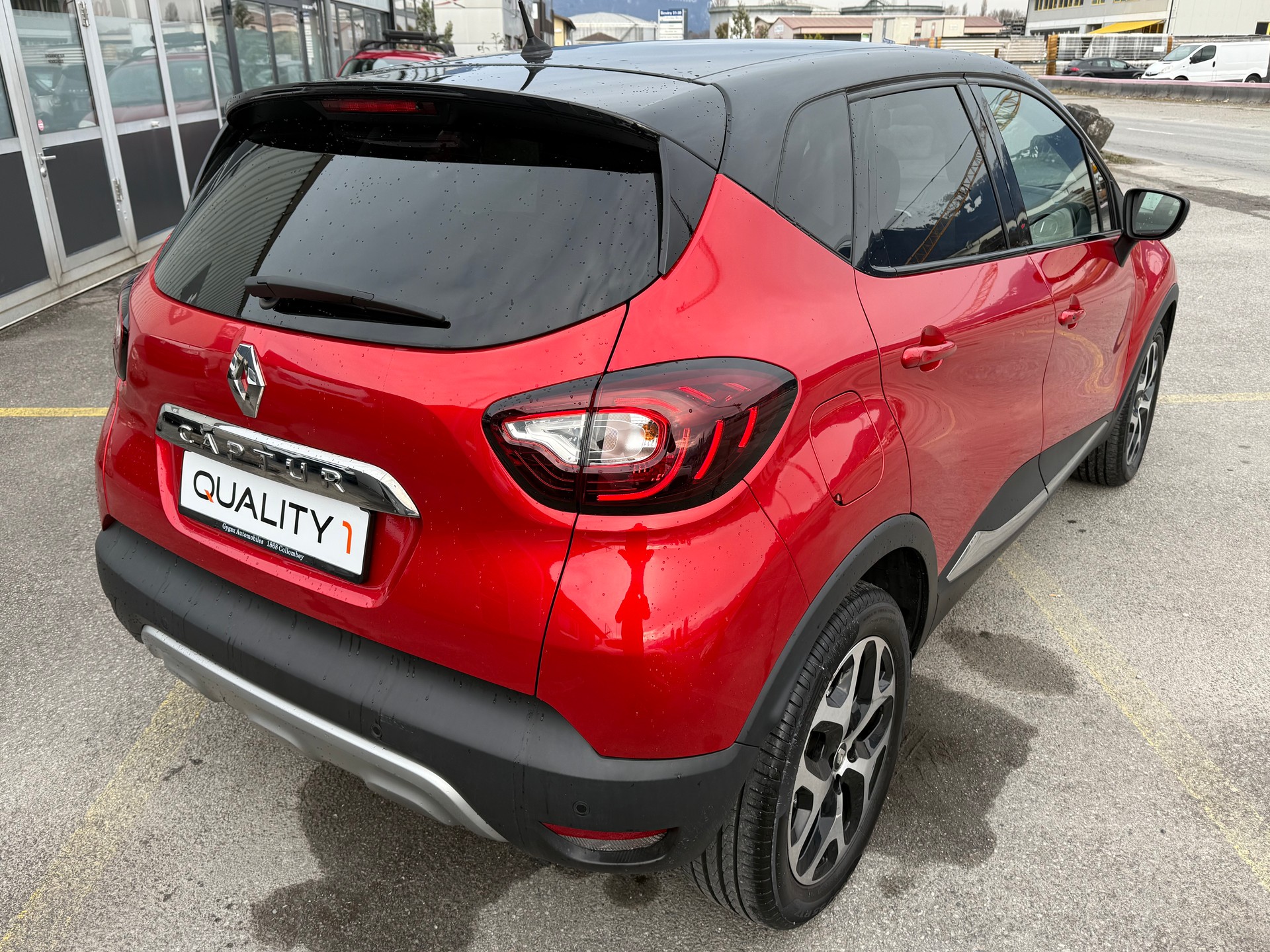 RENAULT Captur 1.2 T 16V Intens EDC-image-3