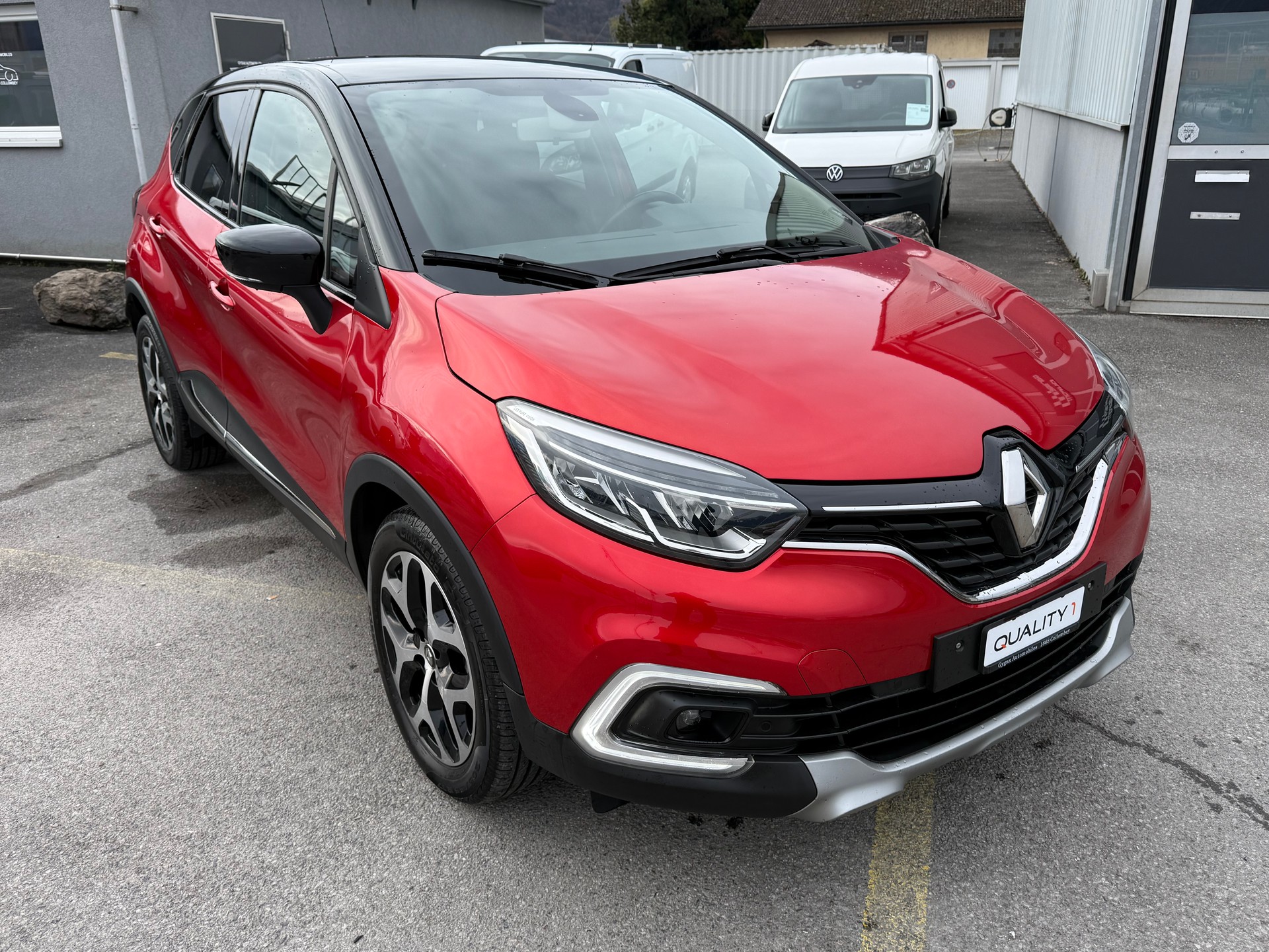 RENAULT Captur 1.2 T 16V Intens EDC