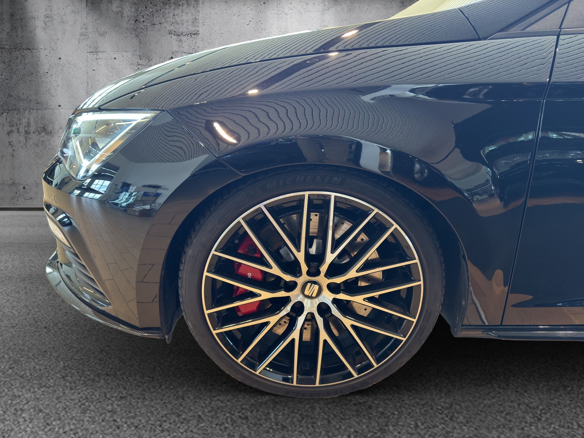 SEAT Leon ST 2.0 TSI Cupra 300 4 Drive DSG-image-14