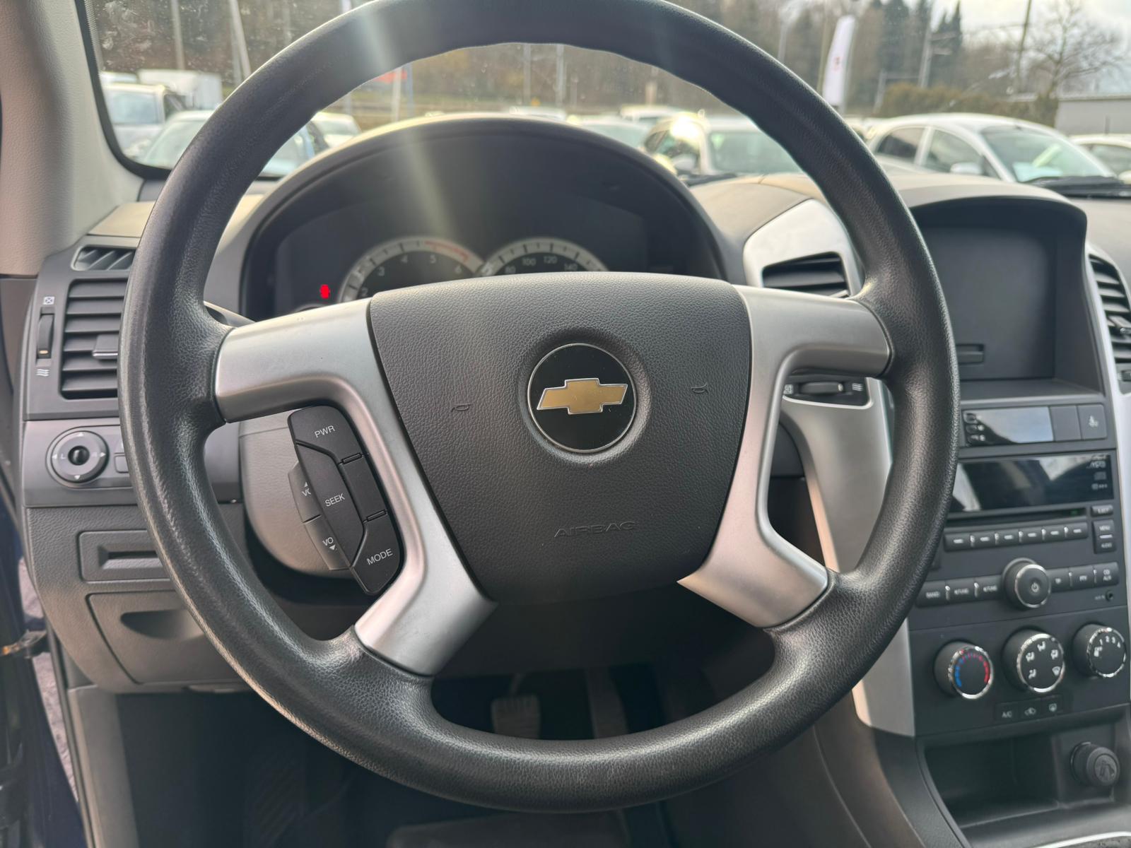 CHEVROLET Captiva 2.0 VCDi LS 2WD-image-17