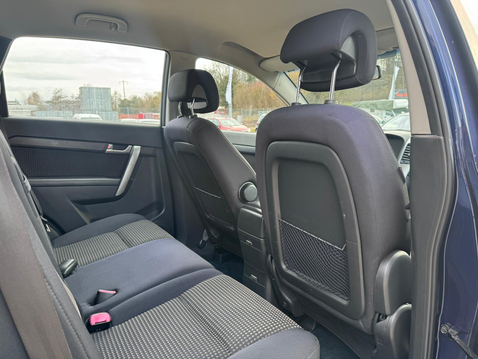 CHEVROLET Captiva 2.0 VCDi LS 2WD-image-10