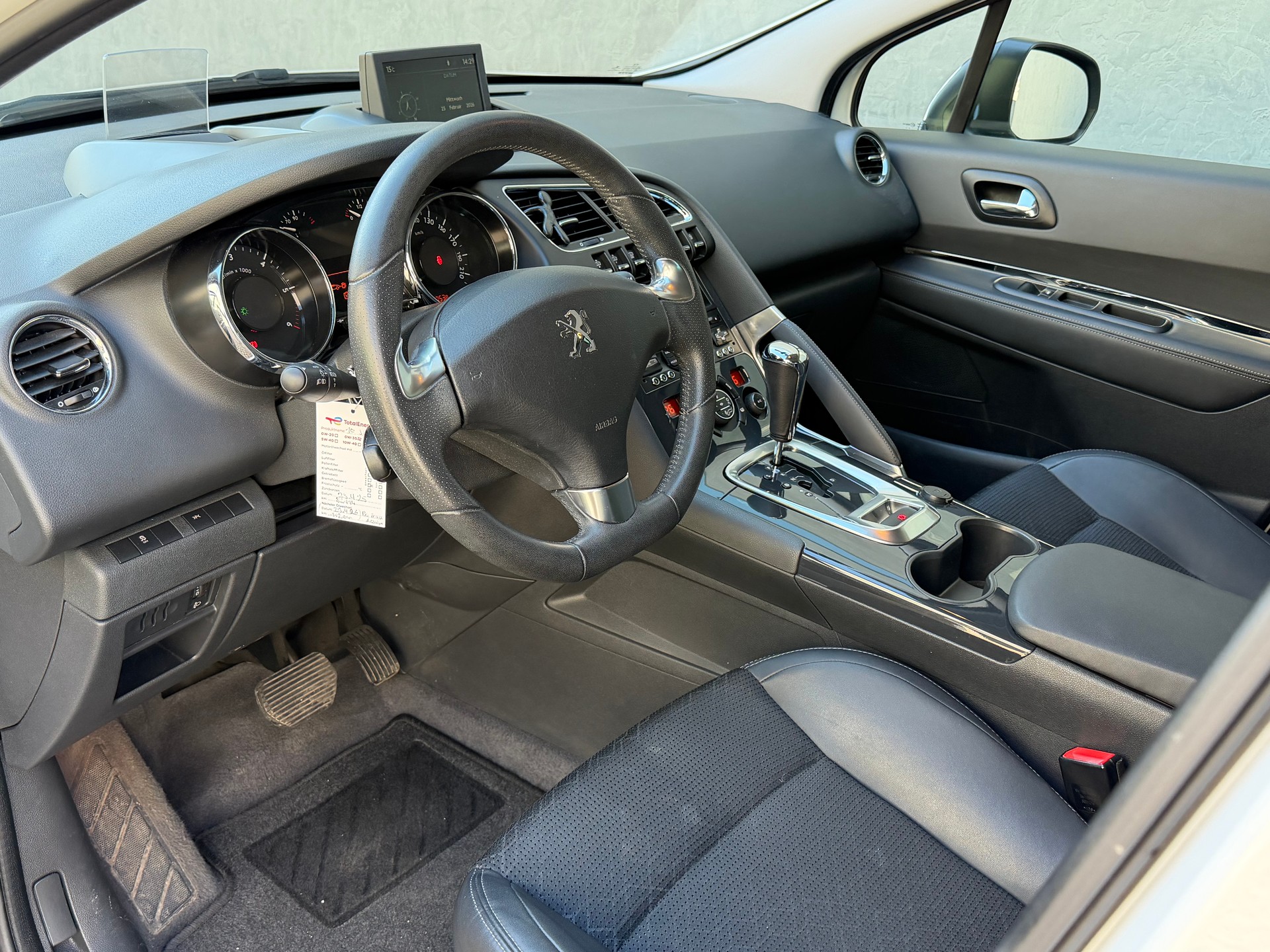 PEUGEOT 3008 2.0 HDI Style Tiptronic-image-10