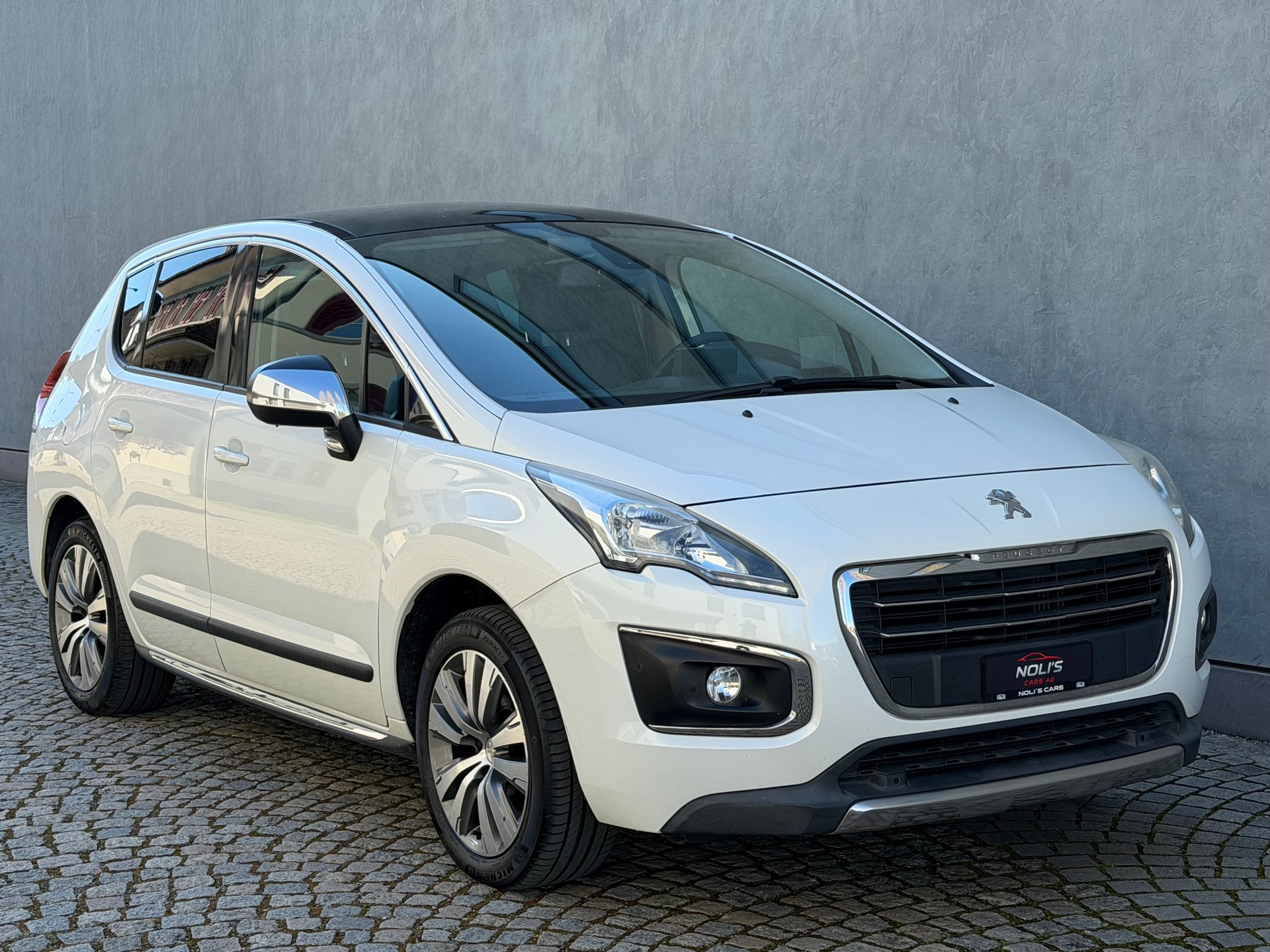 PEUGEOT 3008 2.0 HDI Style Tiptronic-image-3