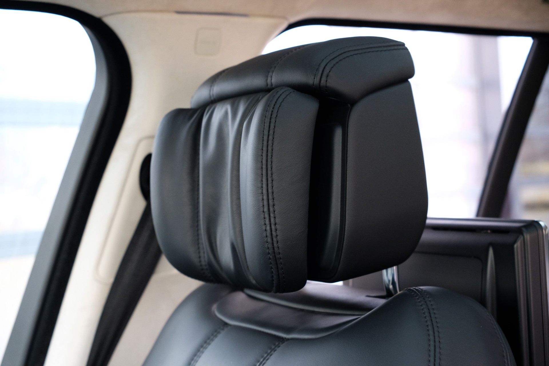 LAND ROVER Range Rover 4.4 SDV8 Autobiography Automatic-image-16