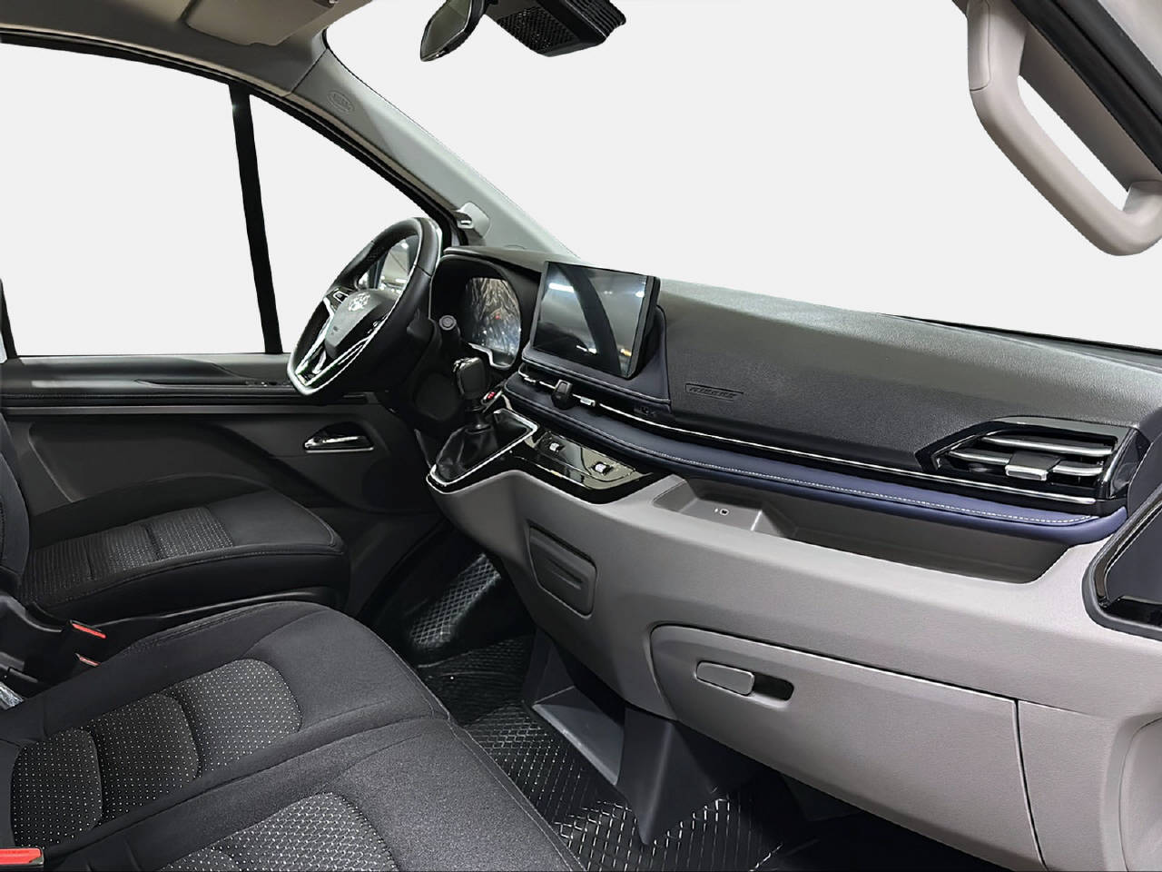 MAXUS Deliver 7 Kaw. L2H1 2.0 TD Base-image-12