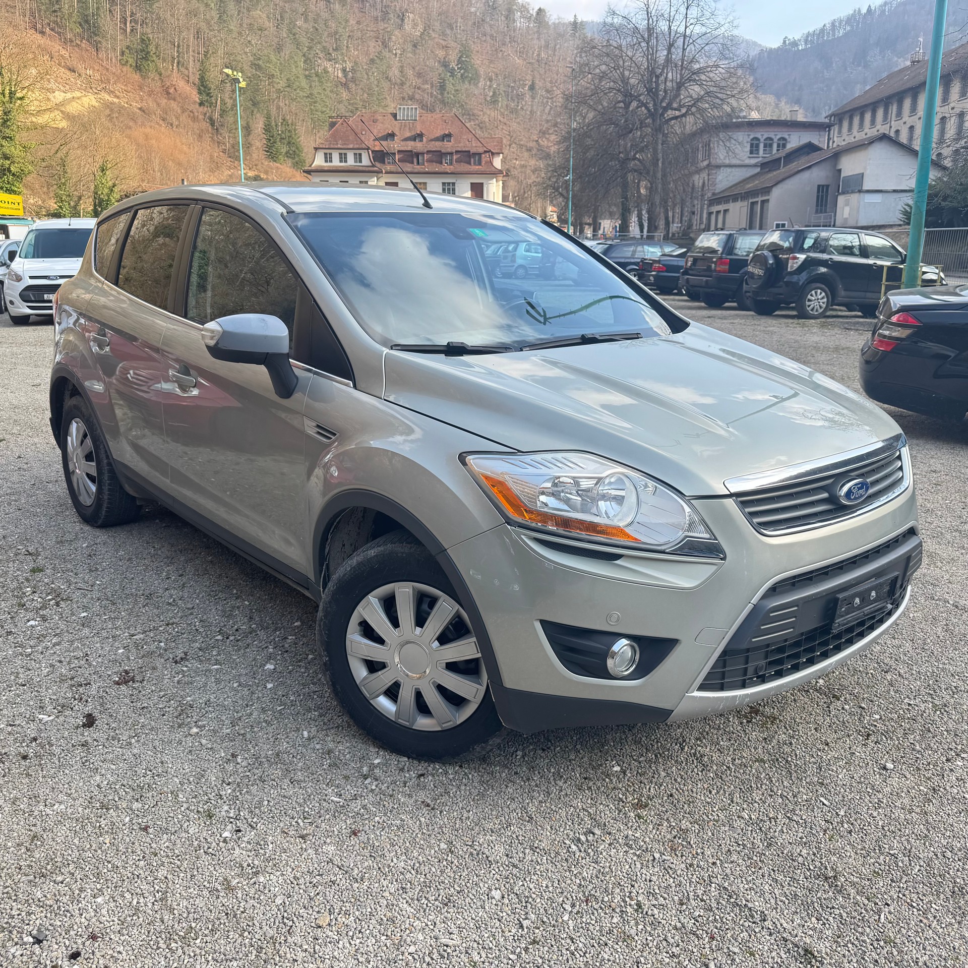 FORD Kuga 2.5 Turbo Titanium 4WD