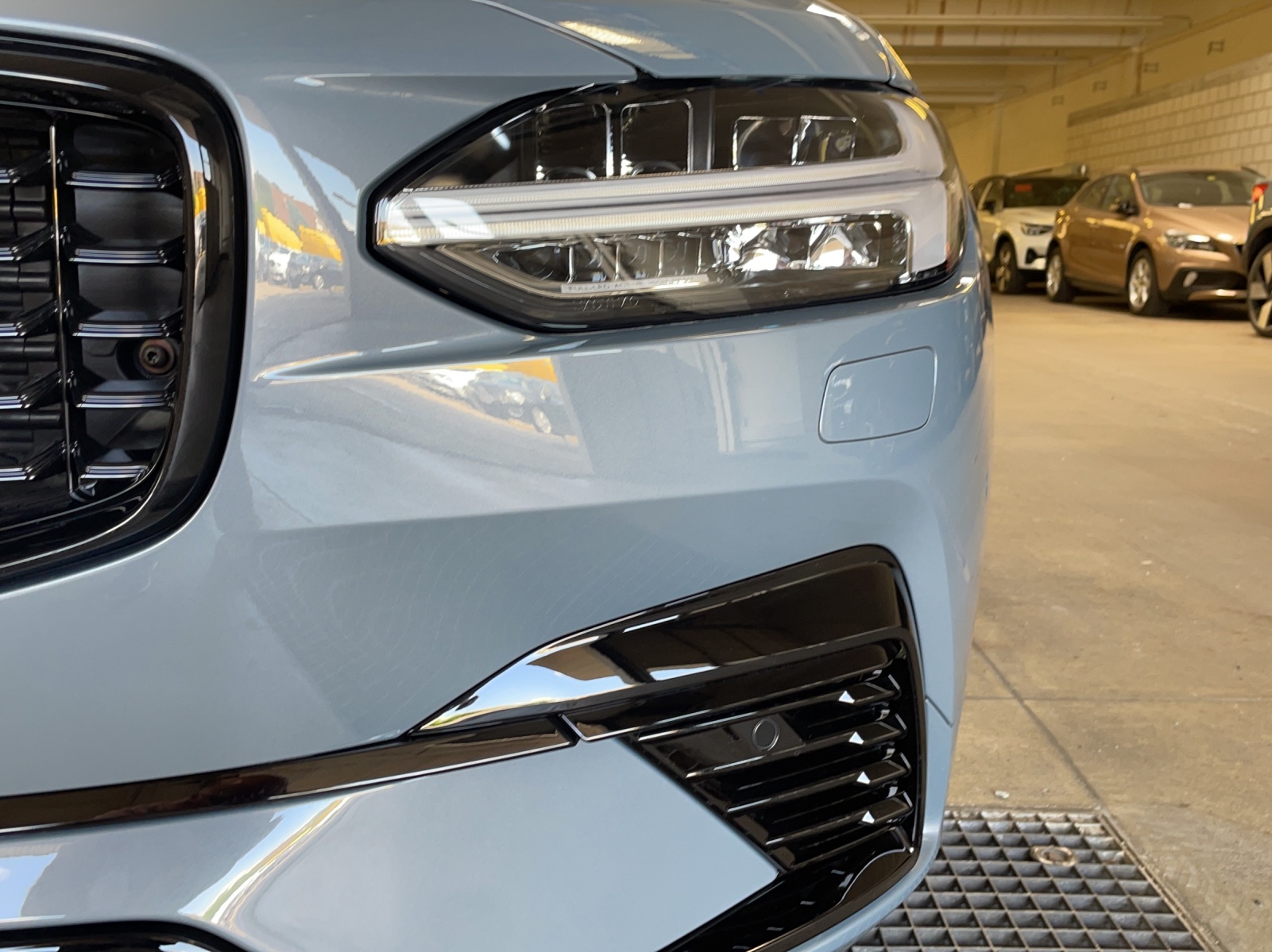 VOLVO S90 2.0 T8 TE Ultimate Dark eAWD-image-13