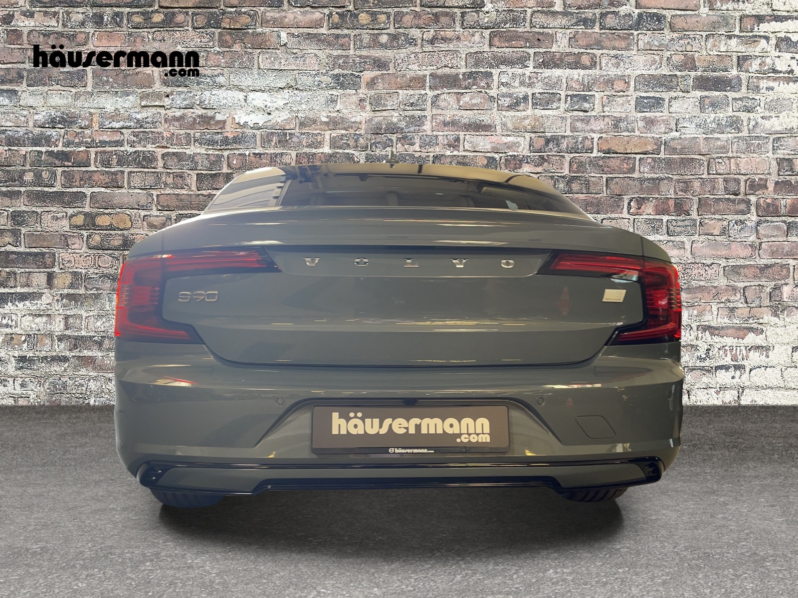 VOLVO S90 2.0 T8 TE Ultimate Dark eAWD-image-10