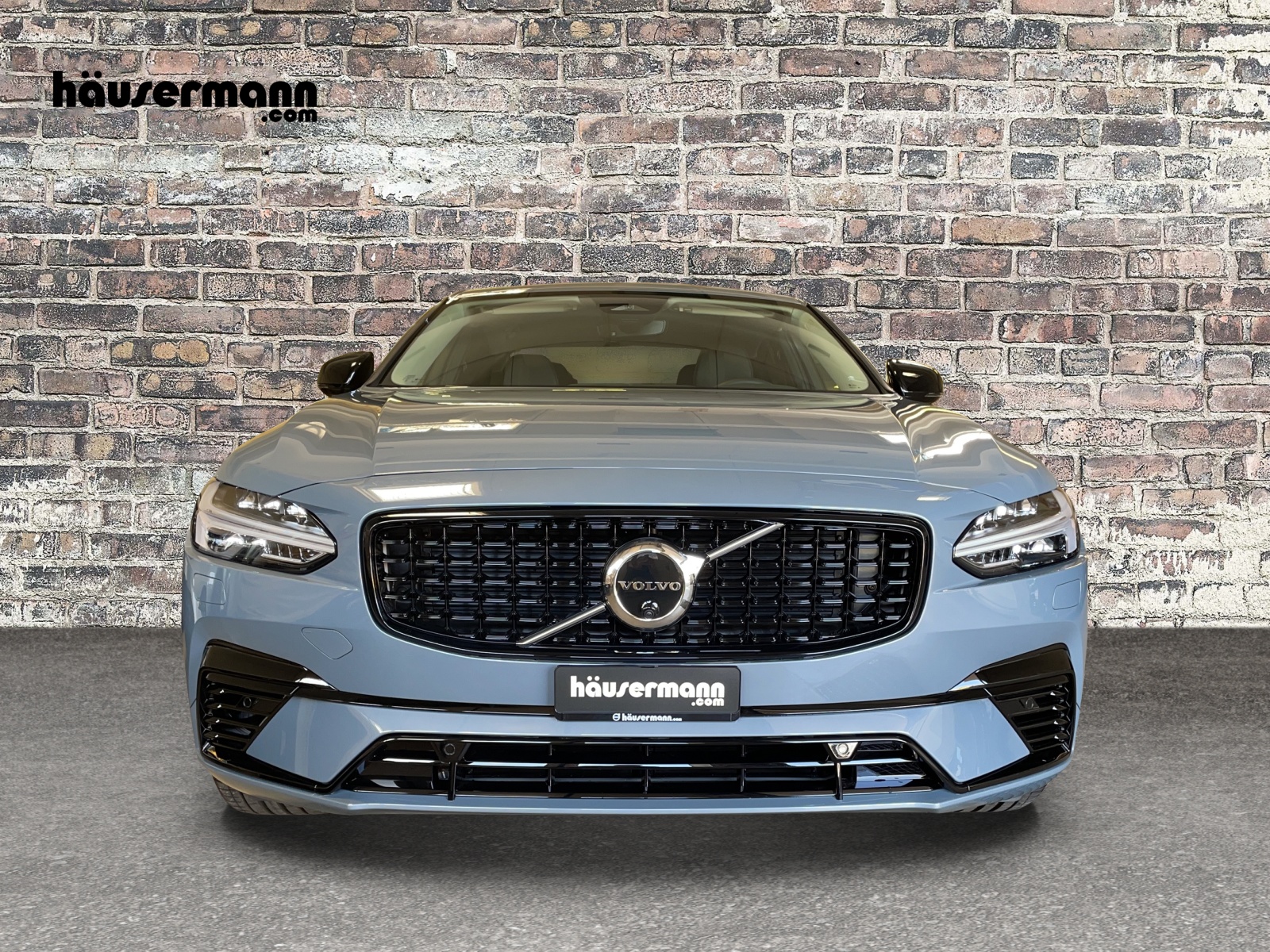 VOLVO S90 2.0 T8 TE Ultimate Dark eAWD-image-9