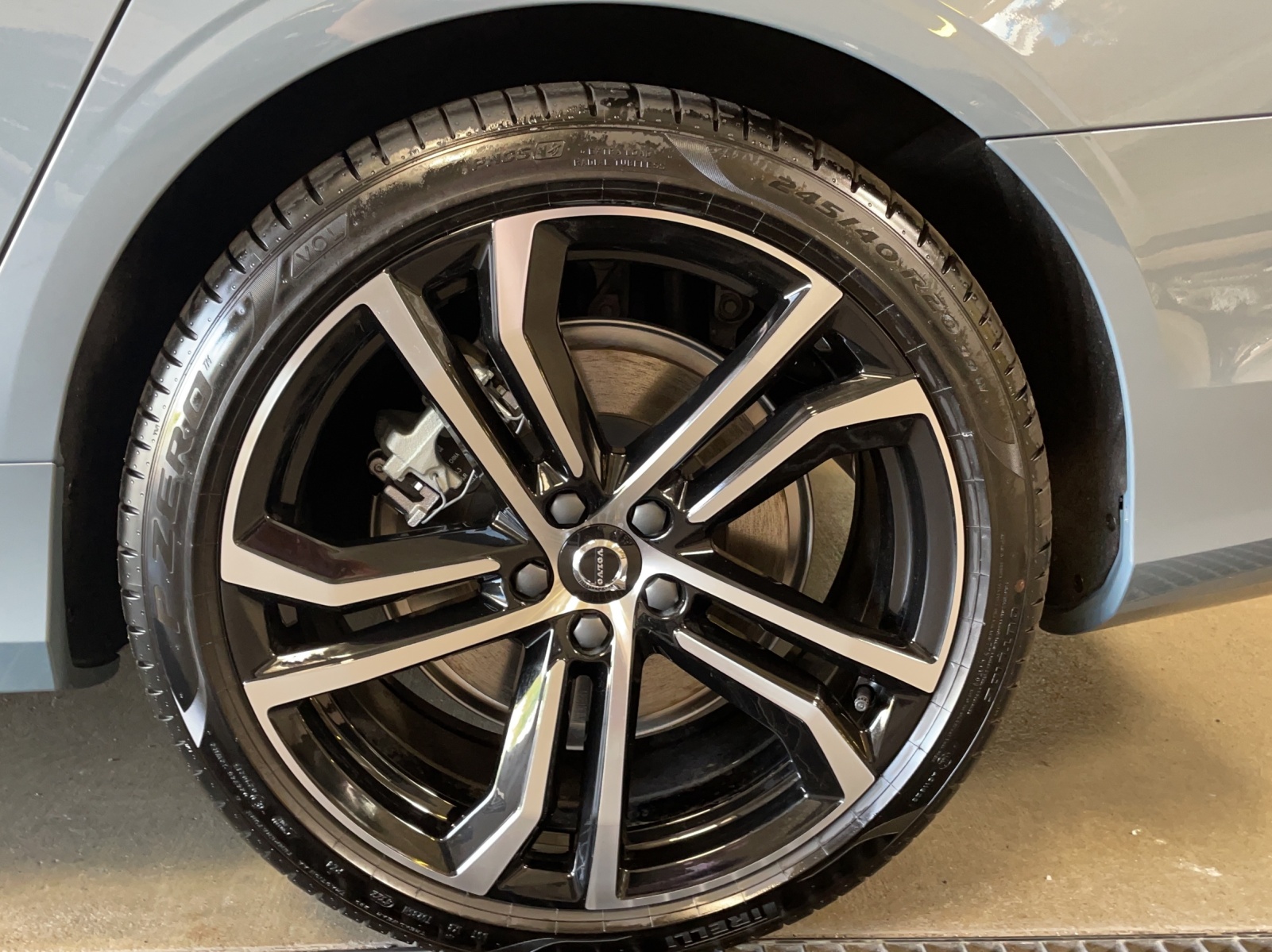 VOLVO S90 2.0 T8 TE Ultimate Dark eAWD-image-15
