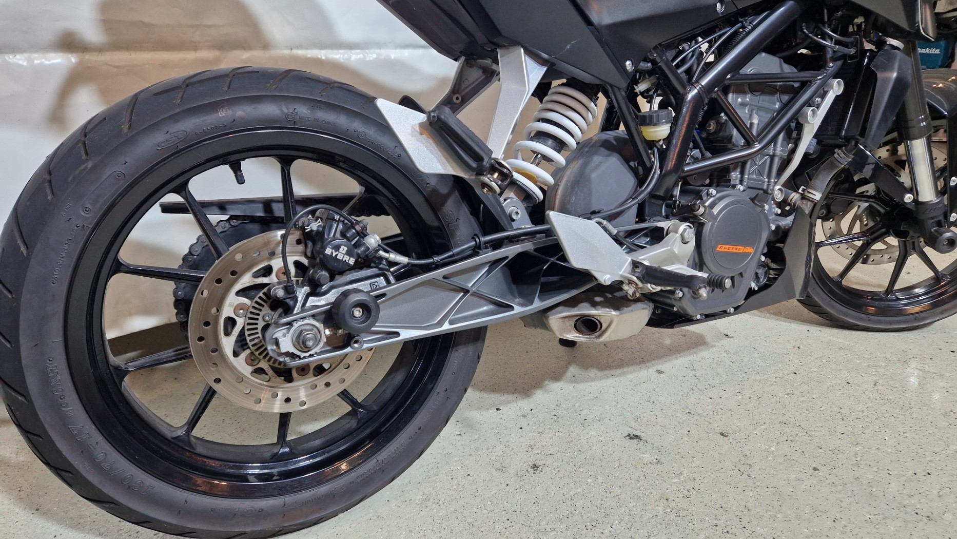 KTM 200 Duke-image-10