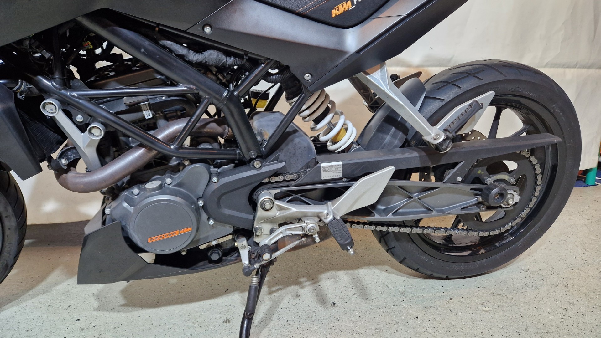 KTM 200 Duke-image-3